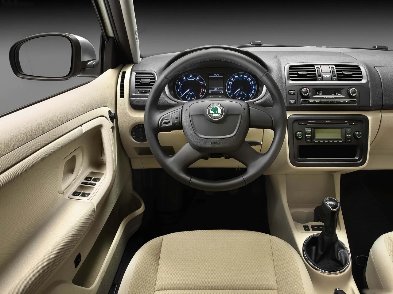 Skoda Fabia (2011) – interiér