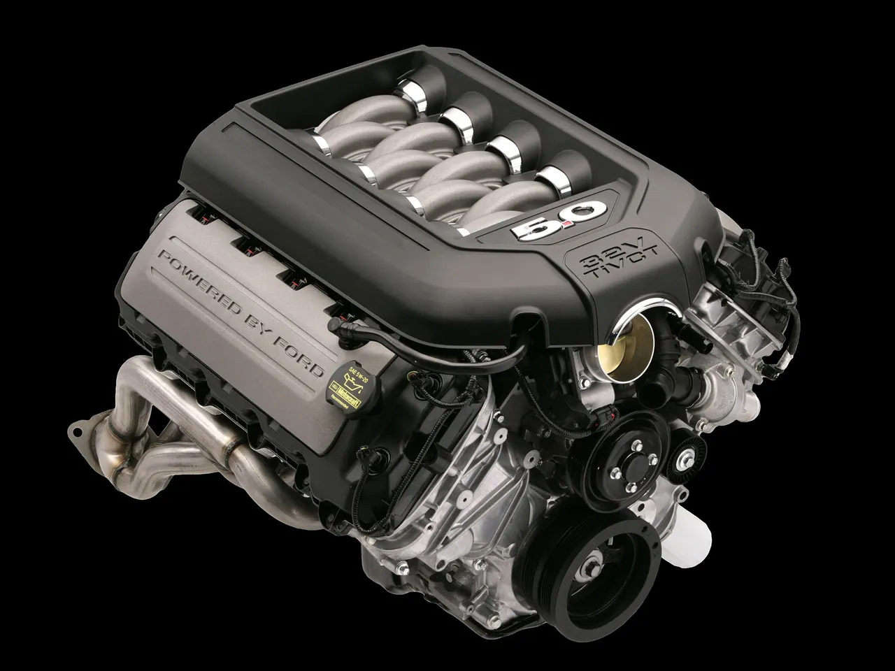 Ford Mustang GT (2011) – motor