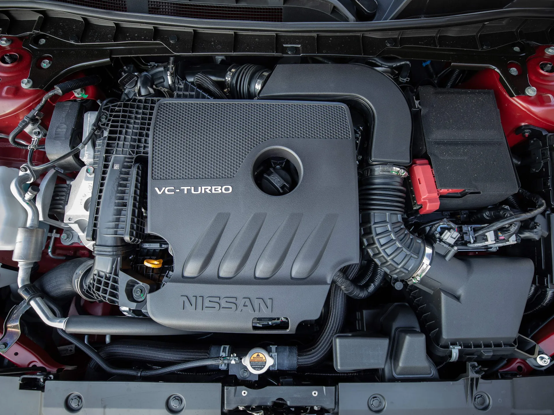 Nissan Altima (2019) – motorový prostor