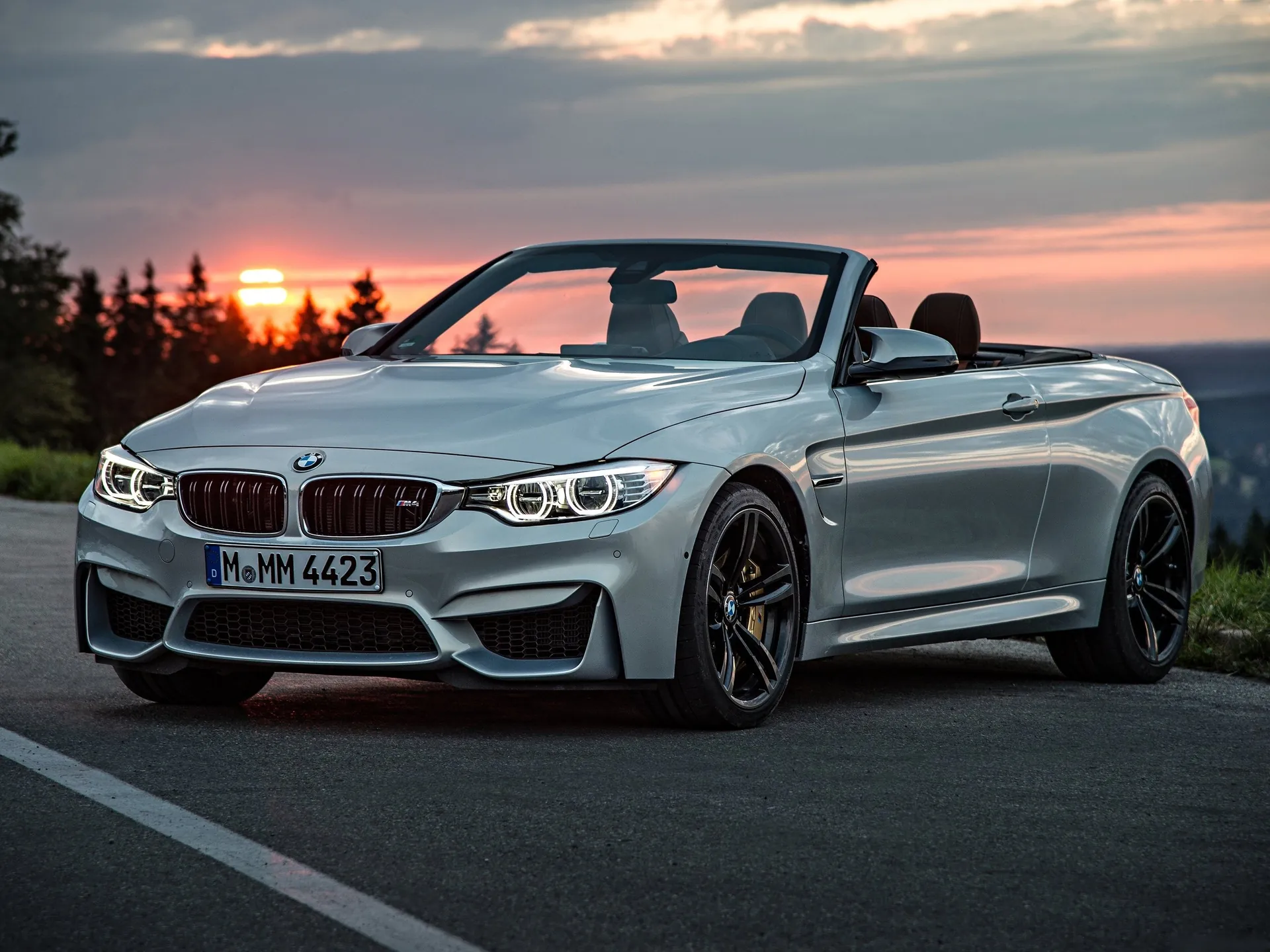 BMW M4 Convertible (2015)