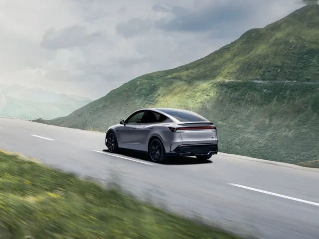 Tesla Model Y Performance (2026)