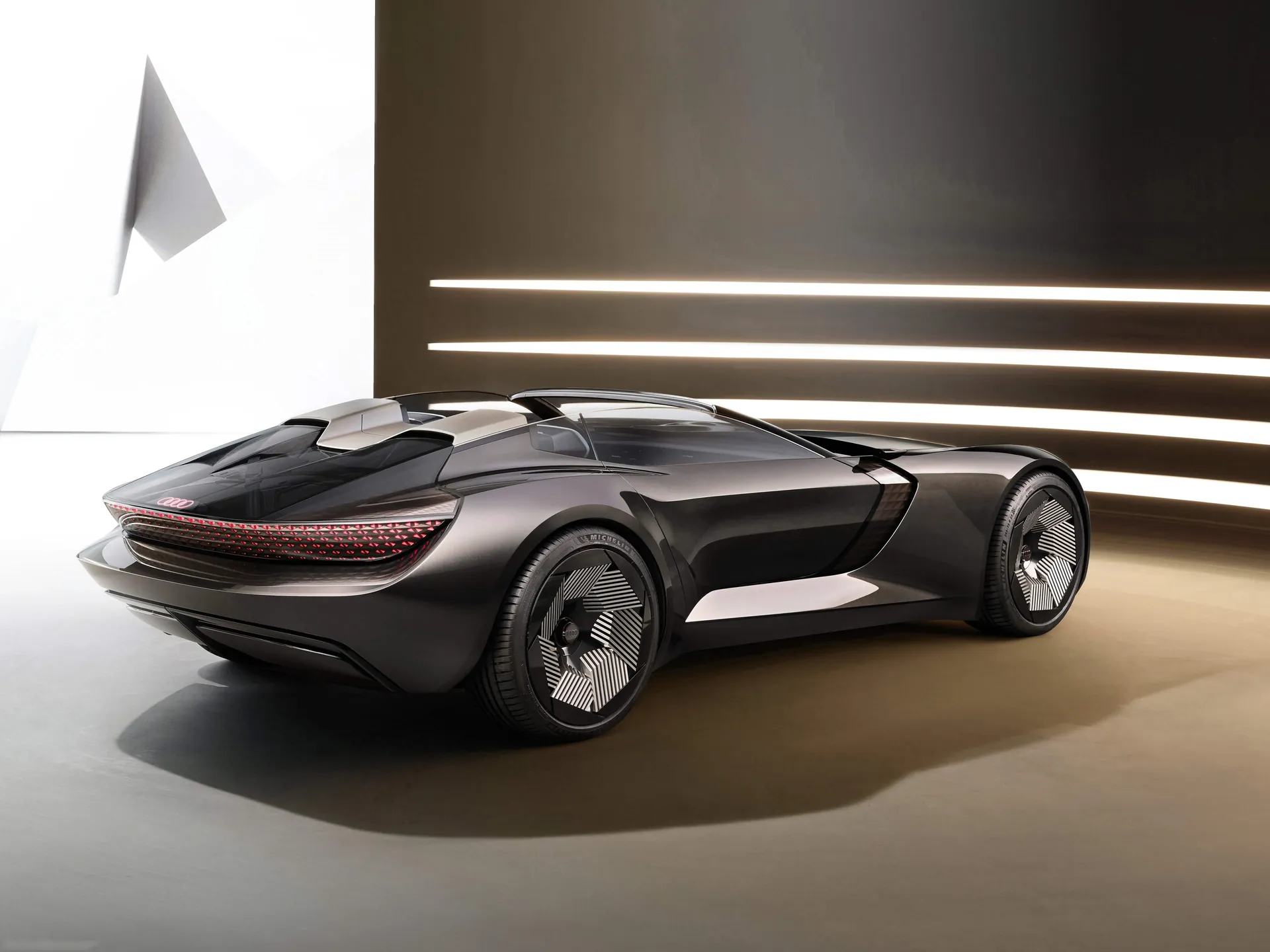 Audi Skysphere Concept (2021) – zadní tříčtvrteční pohled