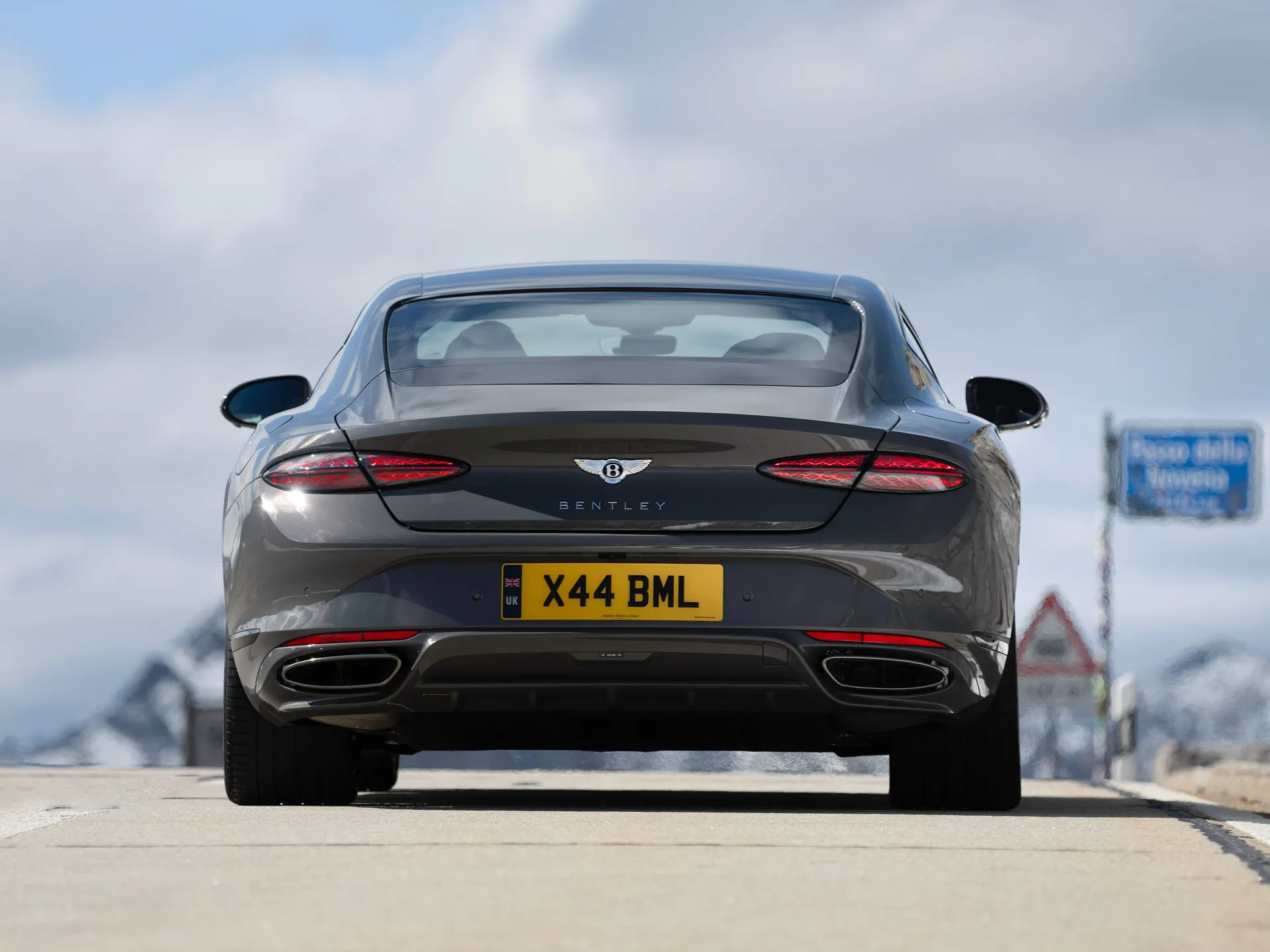 Bentley Continental GT Speed (2025) – zezadu