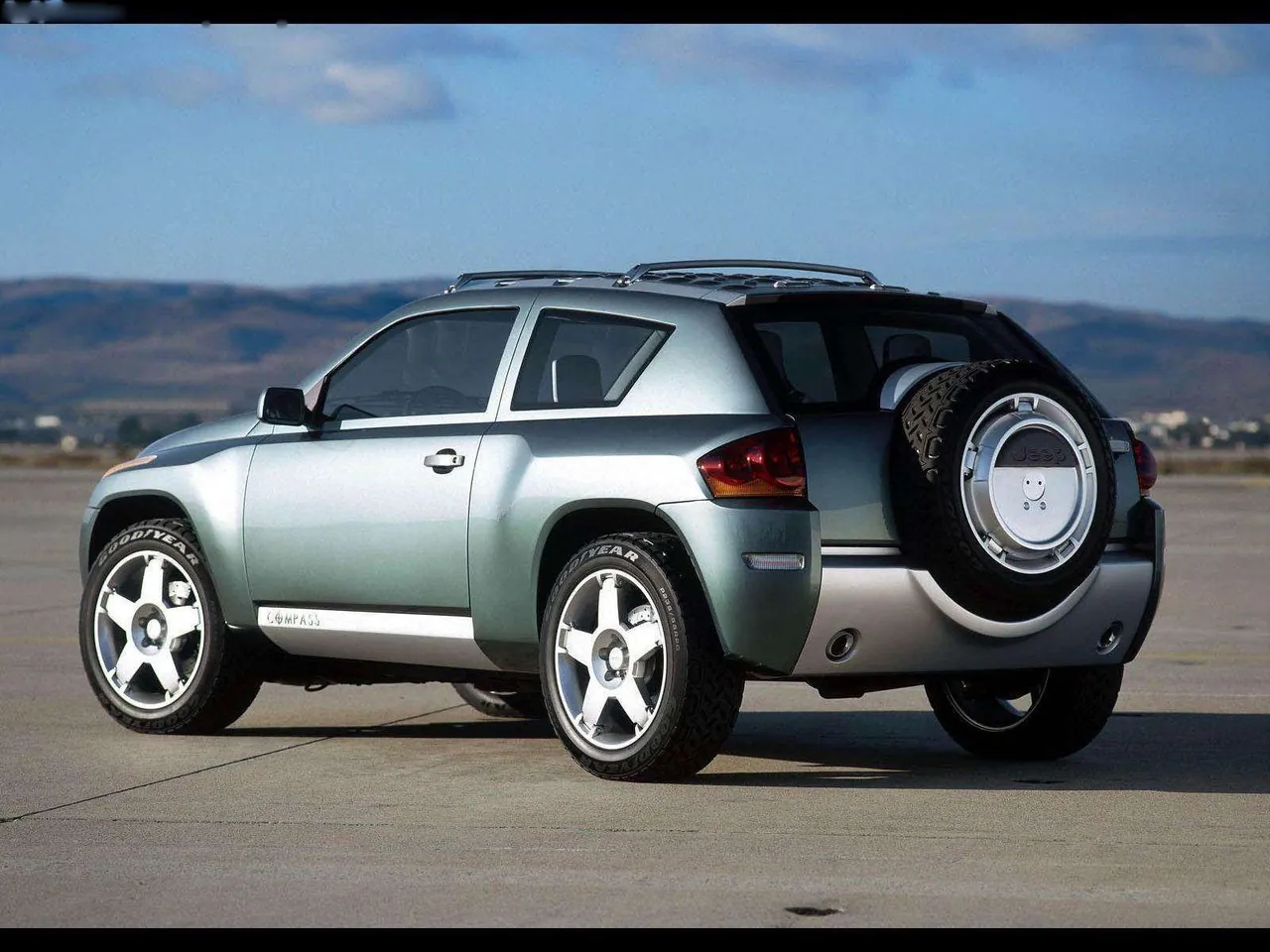 Jeep Compass Concept (2002) - Rear Three-Quarter