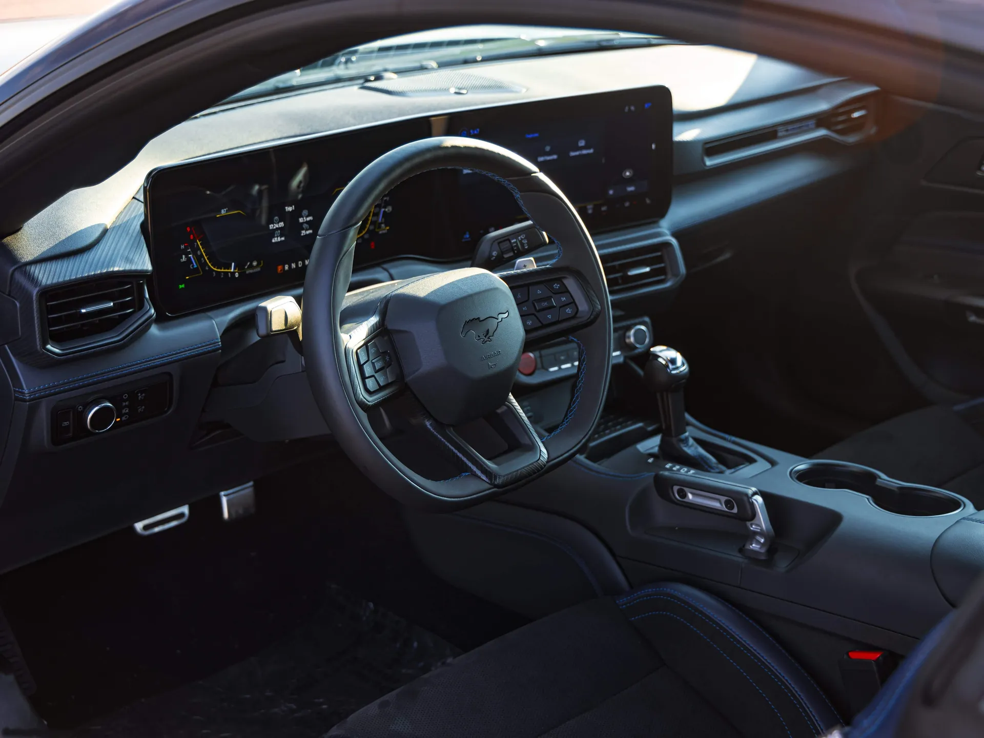 Hennessey H850 Mustang Dark Horse (2024) – interiér