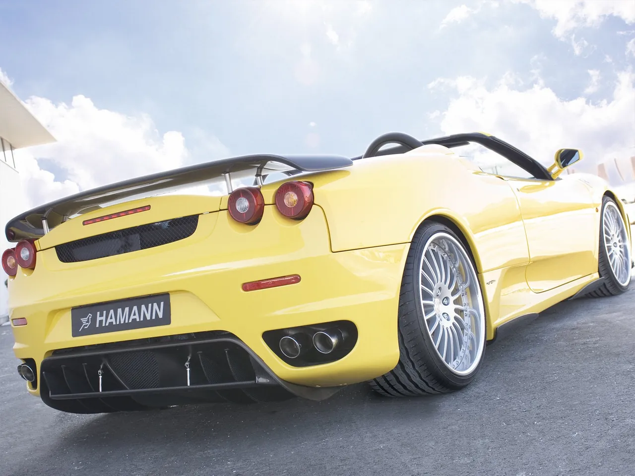 Hamann Ferrari F430 Spider (2006) – zadní tříčtvrteční pohled