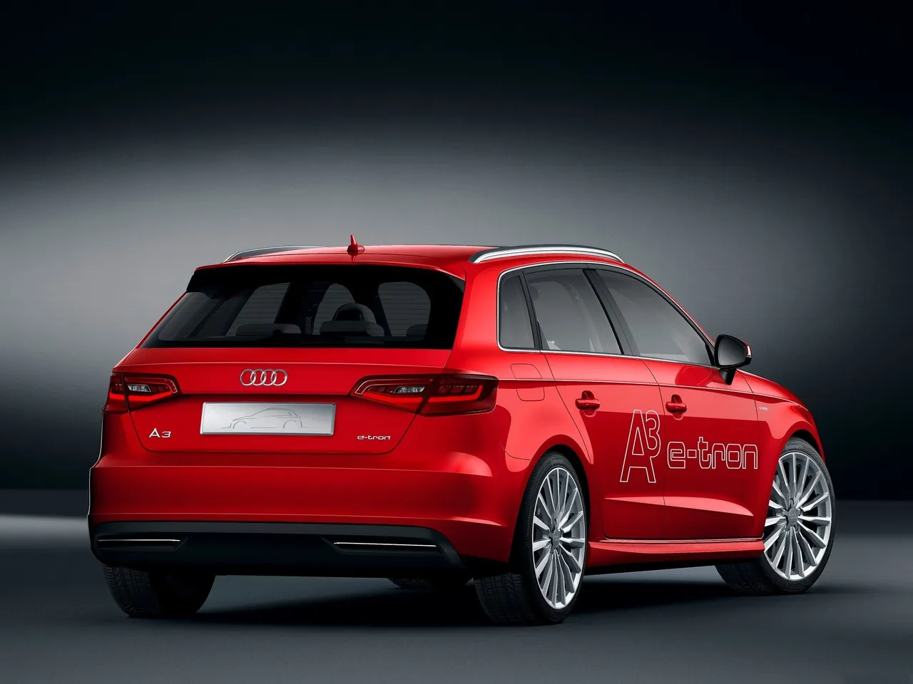 Audi A3 e-tron Concept (2013) – zadní tříčtvrteční pohled