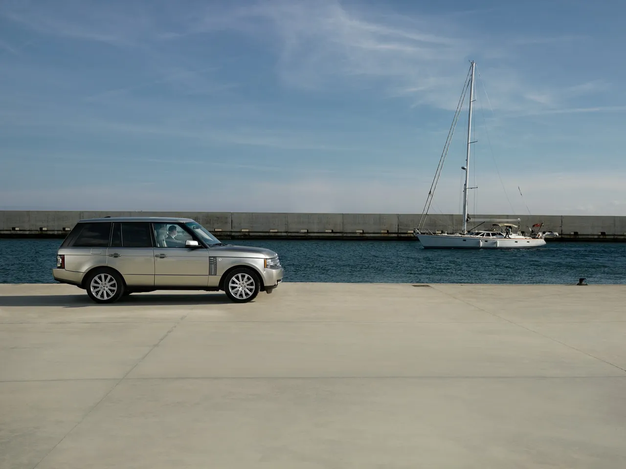 Land Rover Range Rover (2010) – boční profil