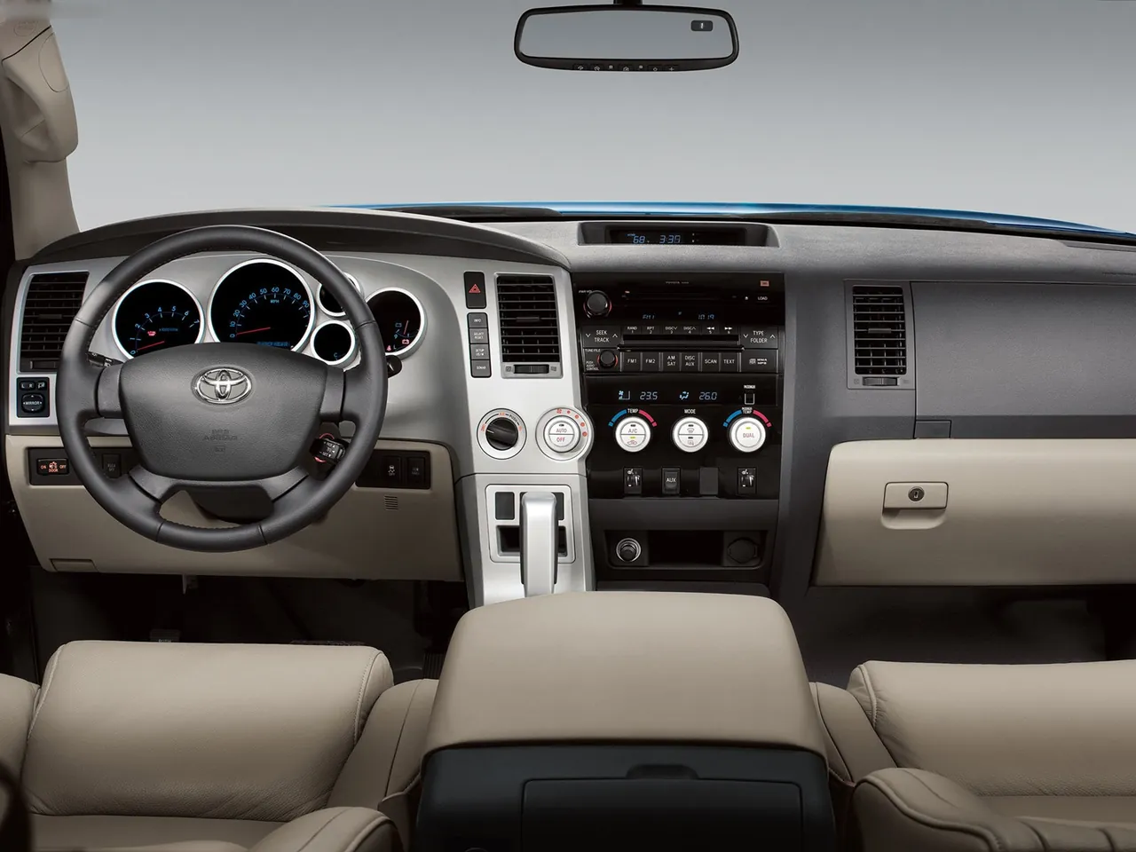 Toyota Tundra (2007) – interiér