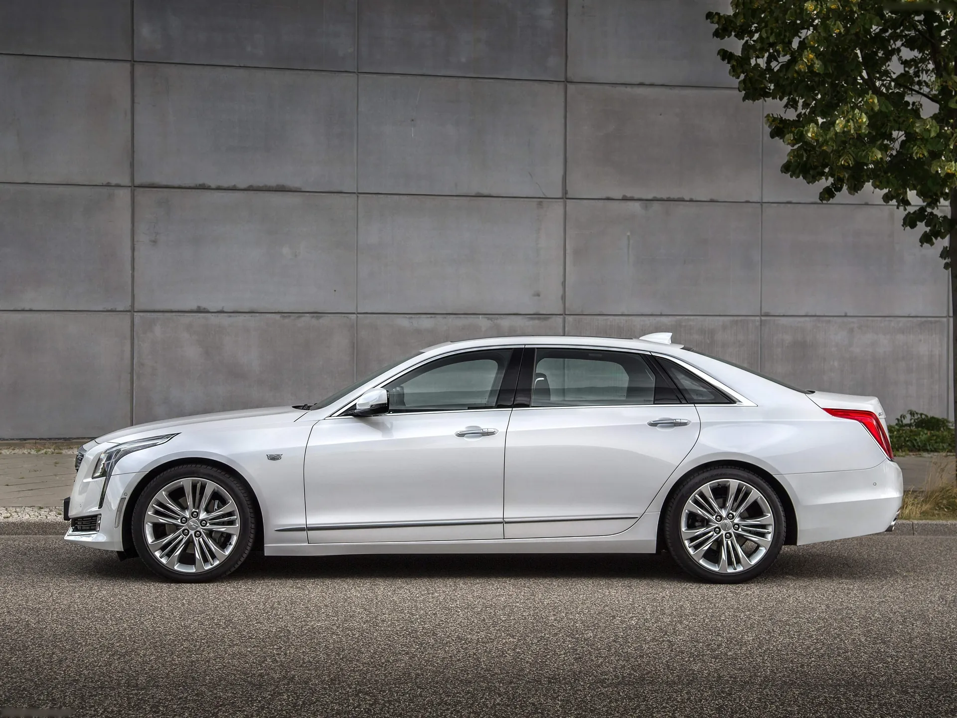 Cadillac CT6 [EU] (2017) – boční profil