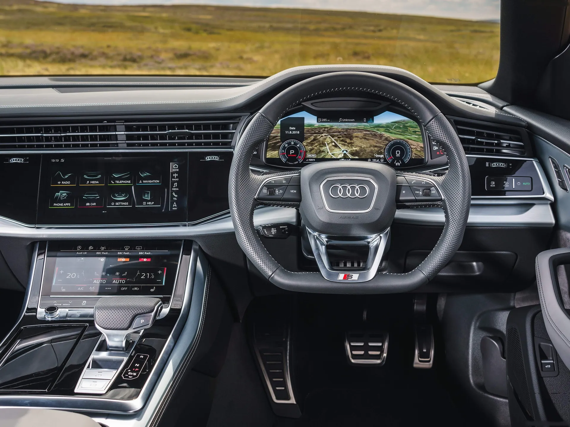 Audi Q8 [UK] (2019) - Interior