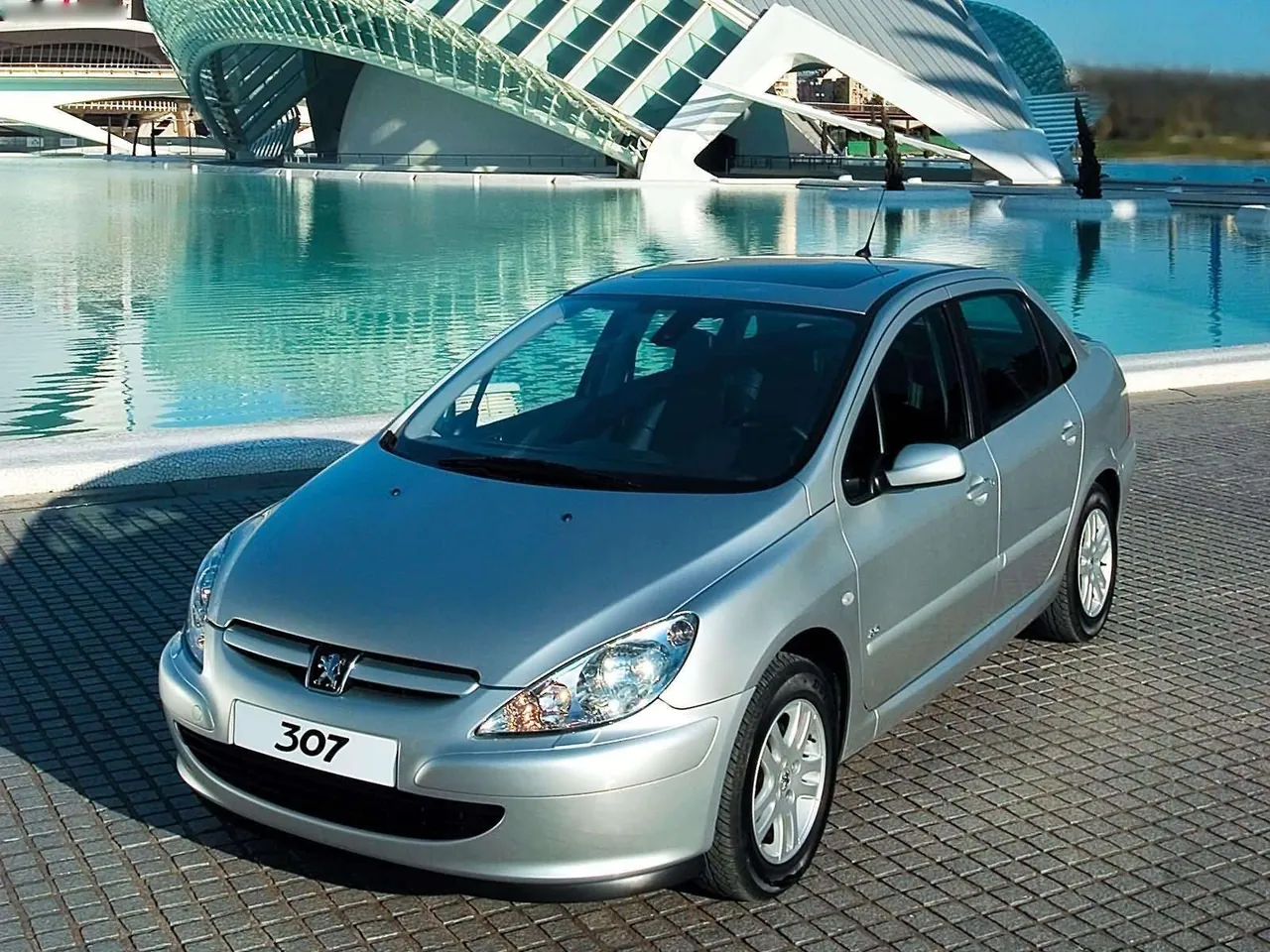 Peugeot 307 Sedan 2.0 (2004)