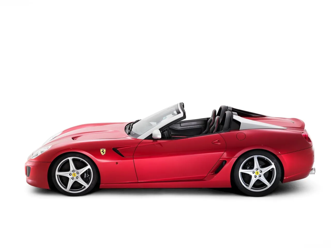 Ferrari 599 SA Aperta (2011) – boční profil