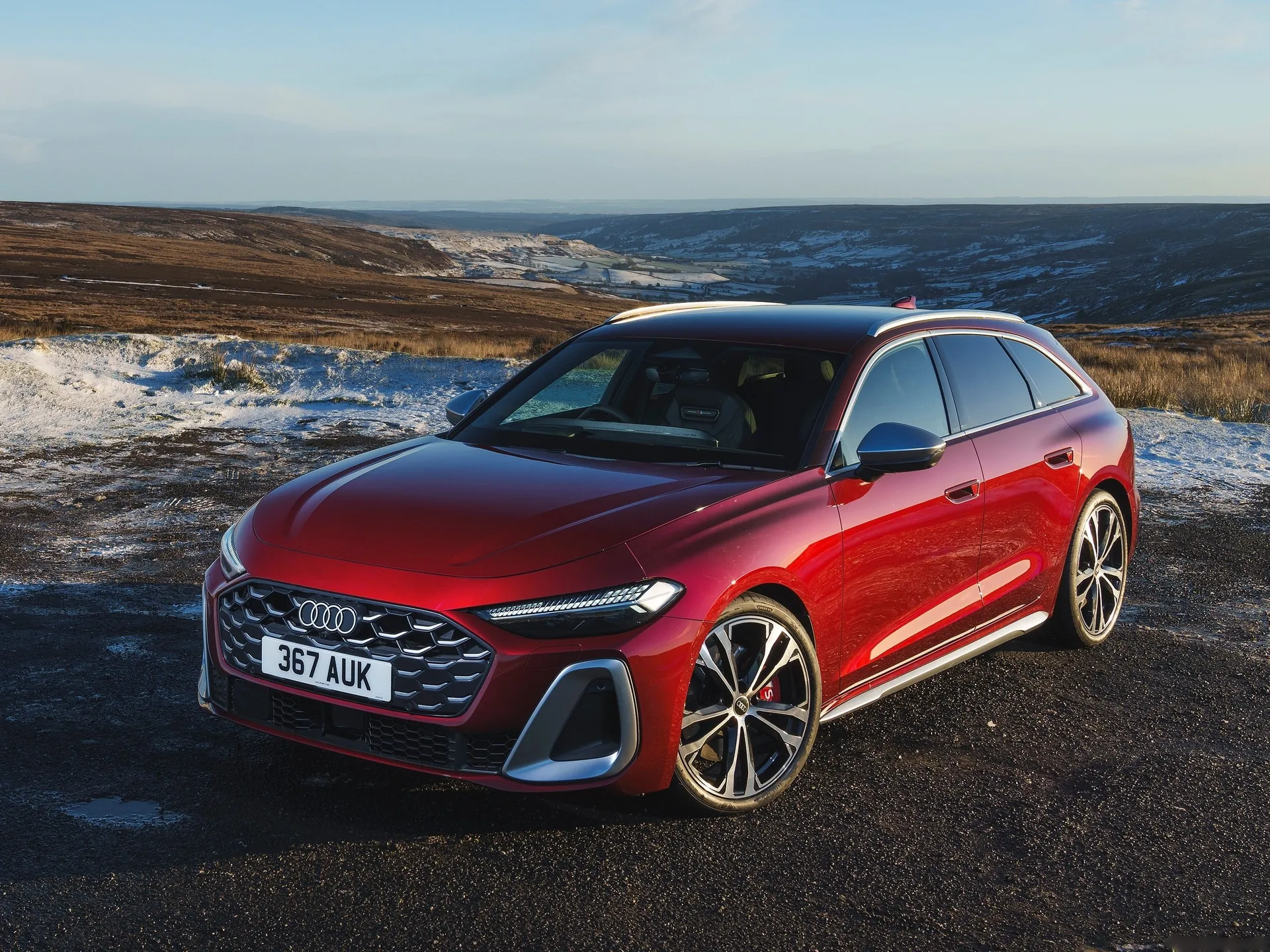 Audi S5 Avant [UK] (2025)