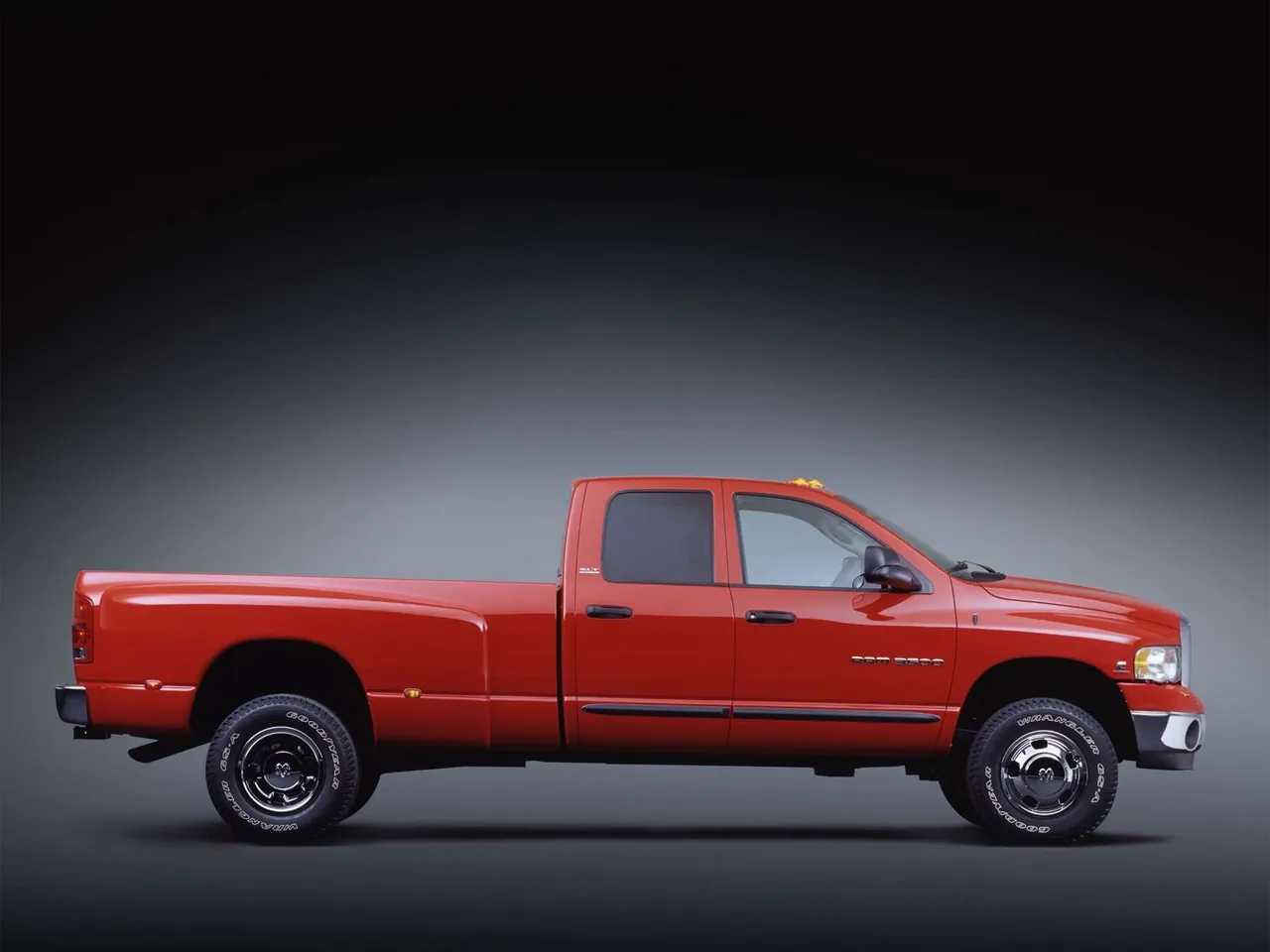Dodge Ram (2003) – boční profil