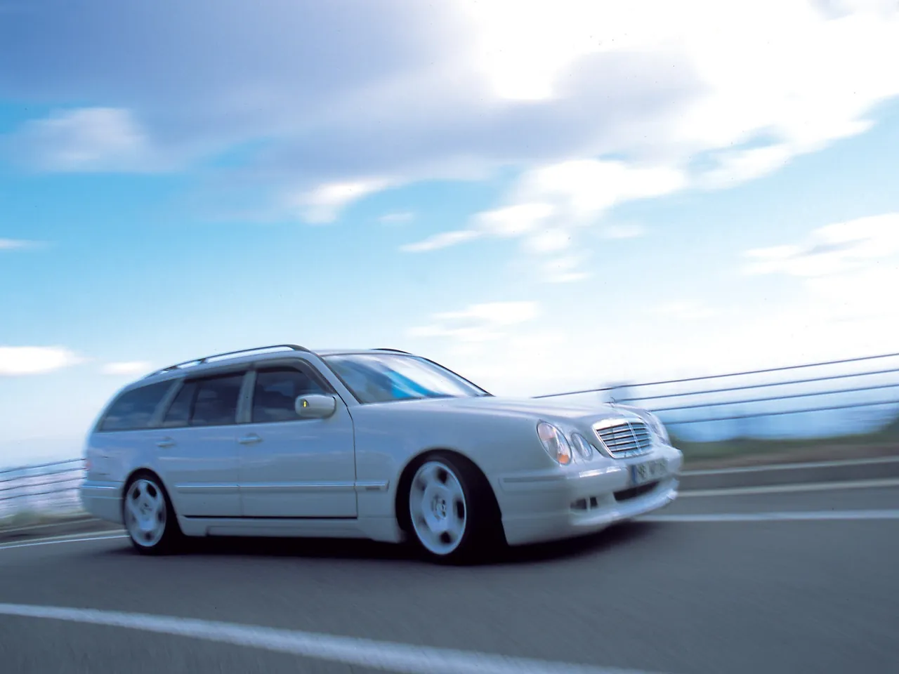 Wald Mercedes-Benz E-Class Wagon (1999)