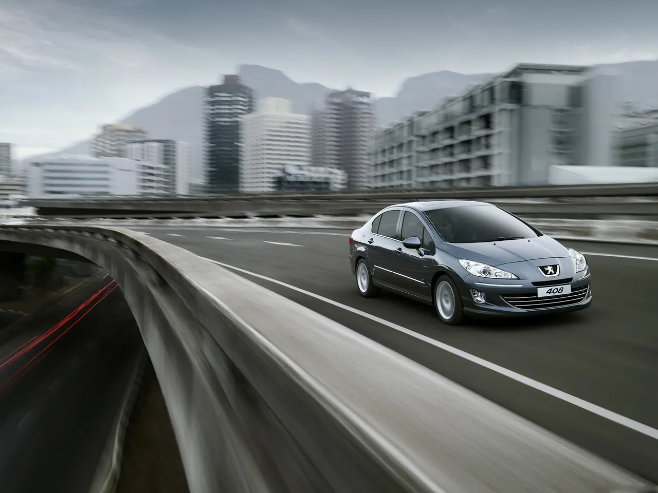 Peugeot 408 (2011)