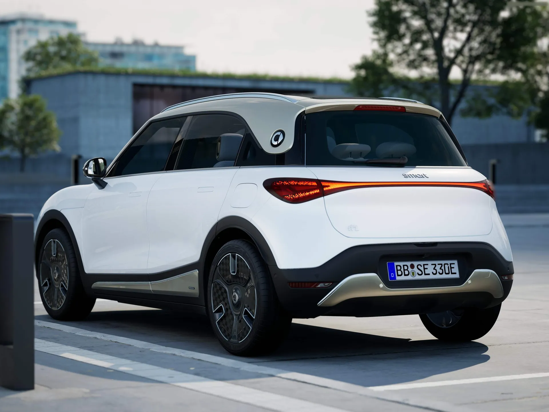 Smart 1 (2023) – zadní tříčtvrteční pohled