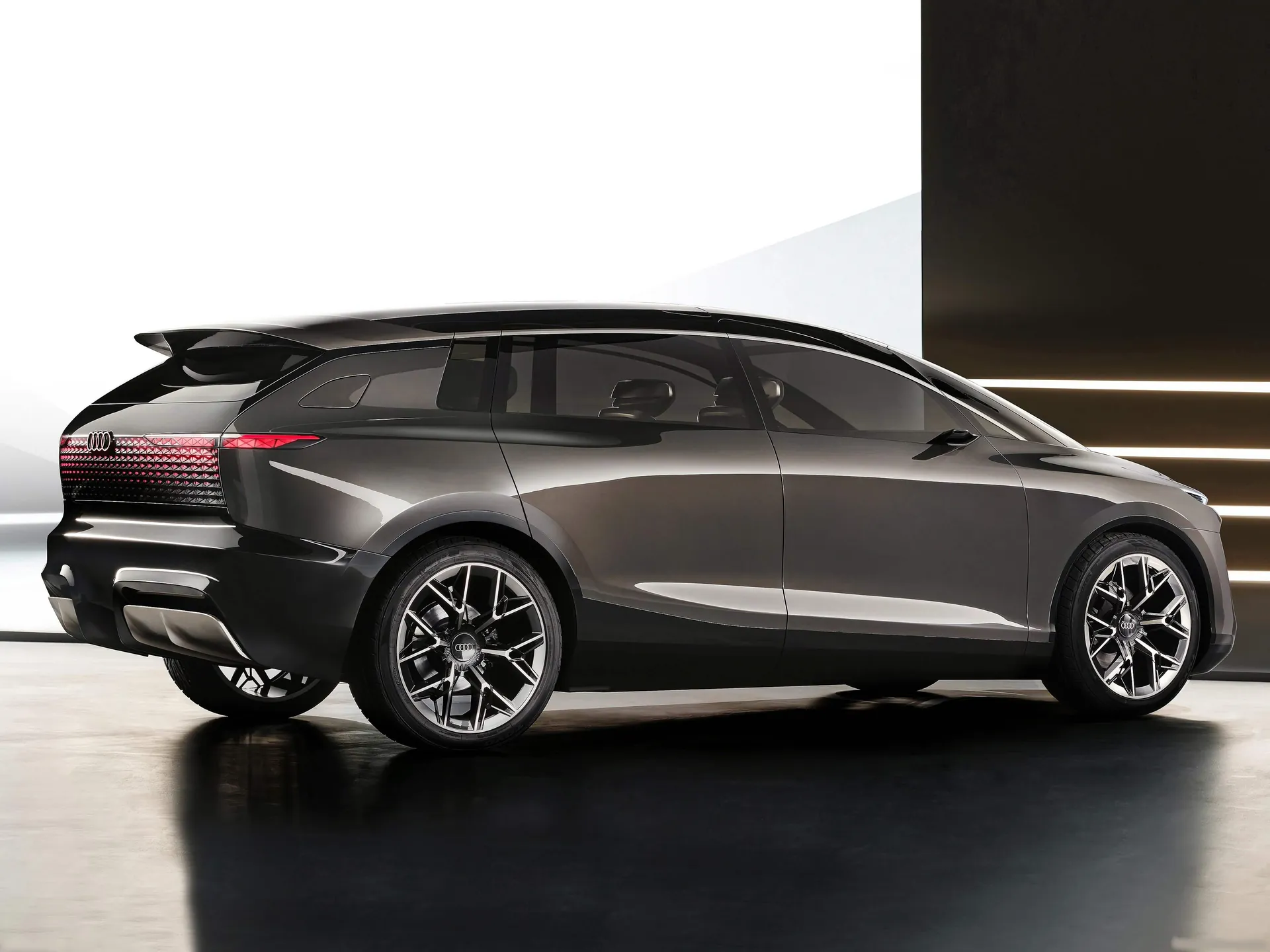 Audi Urbansphere Concept (2022) – zadní tříčtvrteční pohled