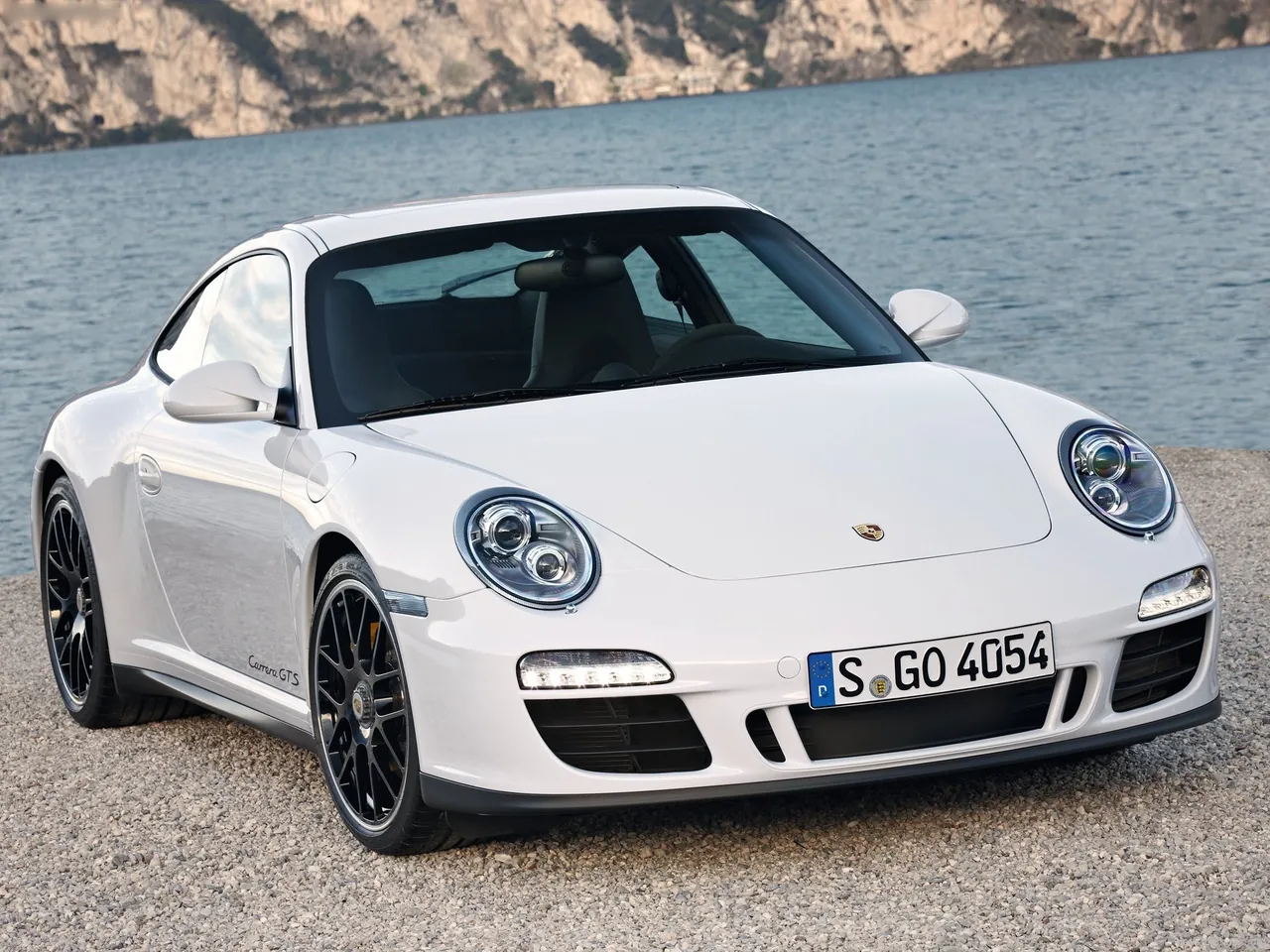 Porsche 911 Carrera GTS (2011)