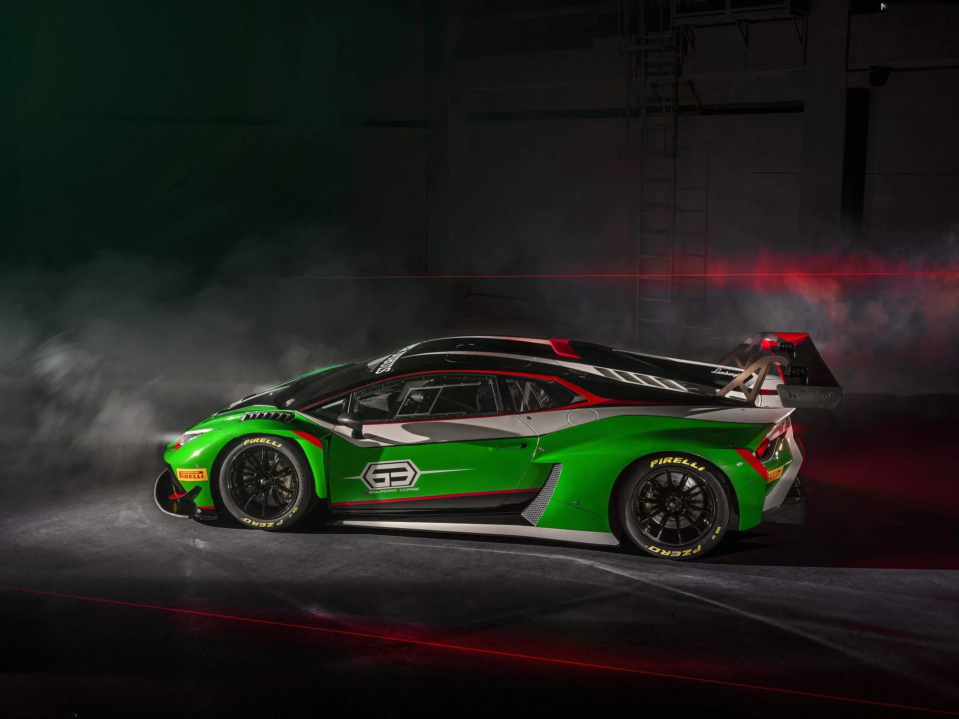 Lamborghini Huracan GT3 EVO2 (2022) – boční profil