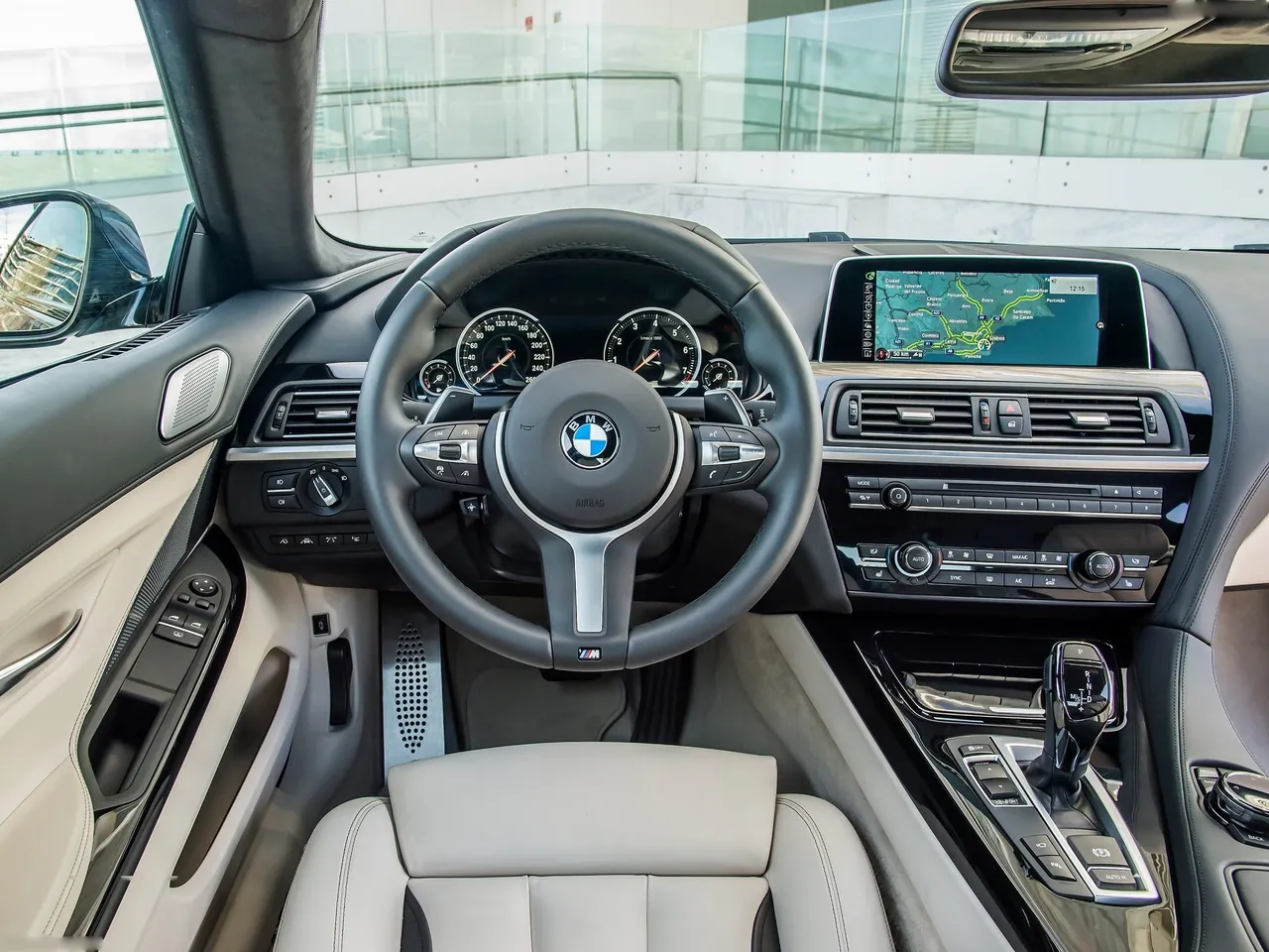 BMW 6-Series Coupe (2015) – interiér
