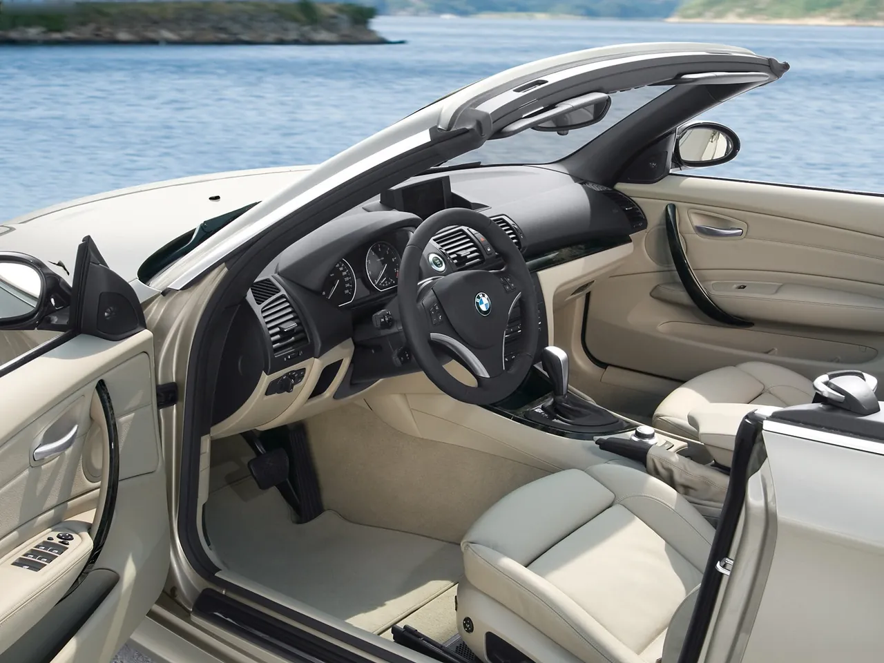 BMW 1-Series Cabrio (2008) – interiér