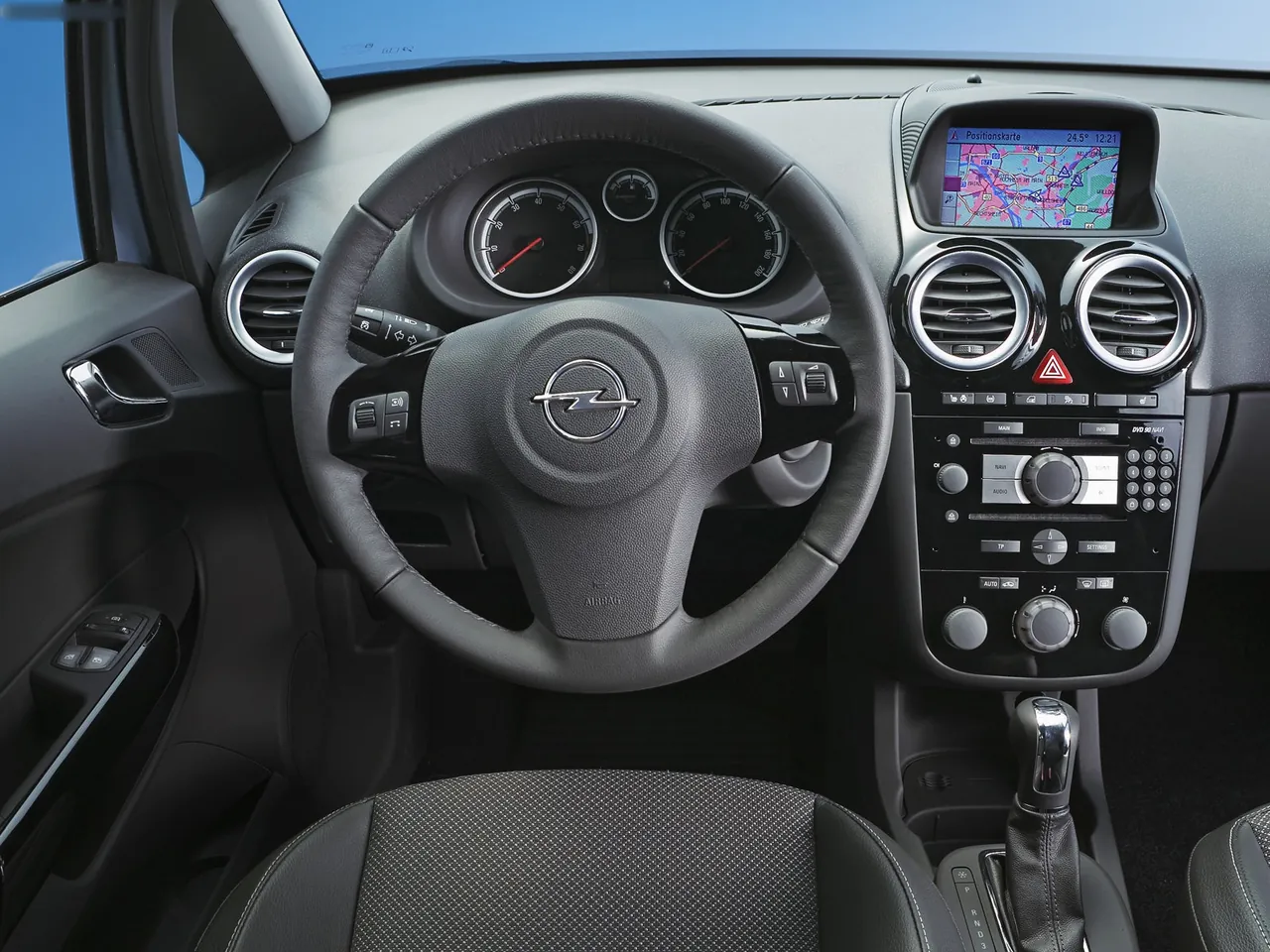 Opel Corsa (2007) – interiér