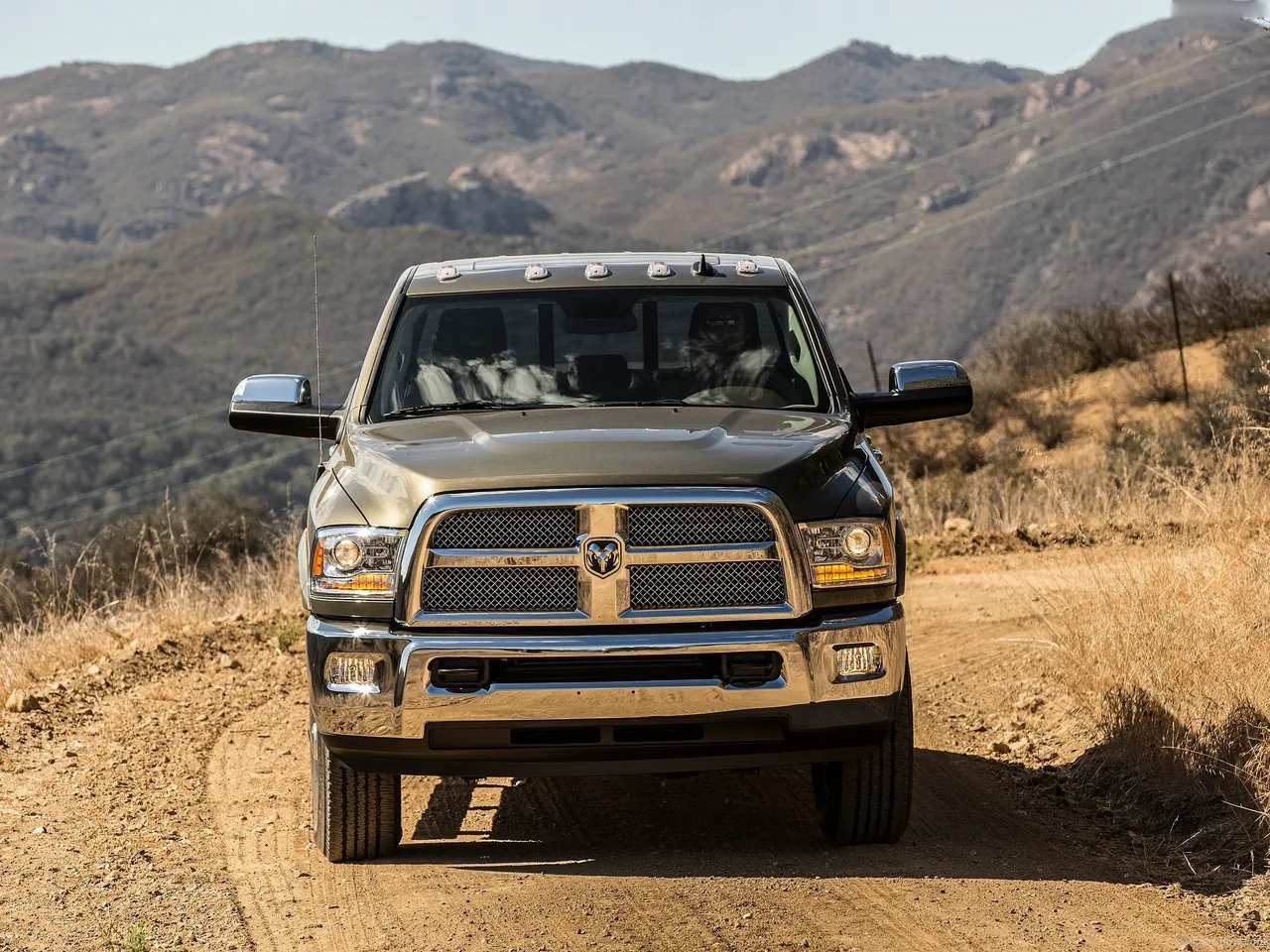 Ram Heavy Duty (2014) – zepředu