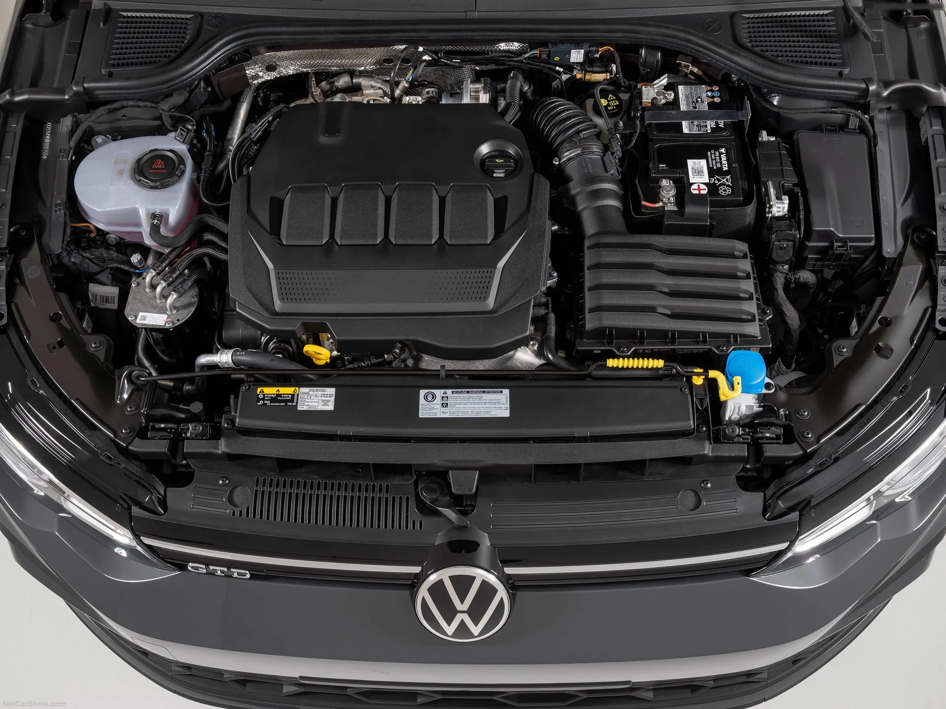 Volkswagen Golf GTD (2021) – motorový prostor
