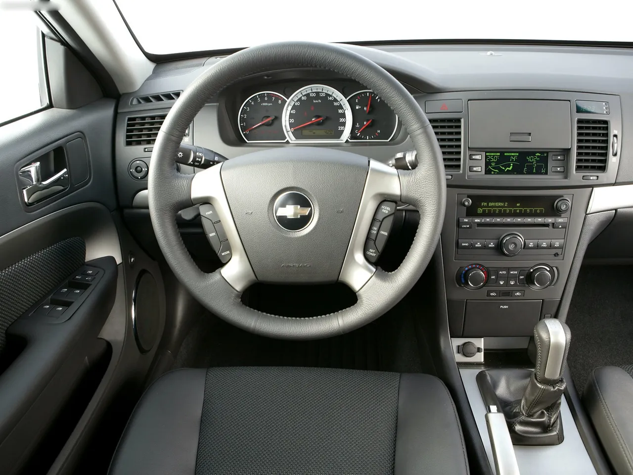 Chevrolet Epica (2006) – interiér