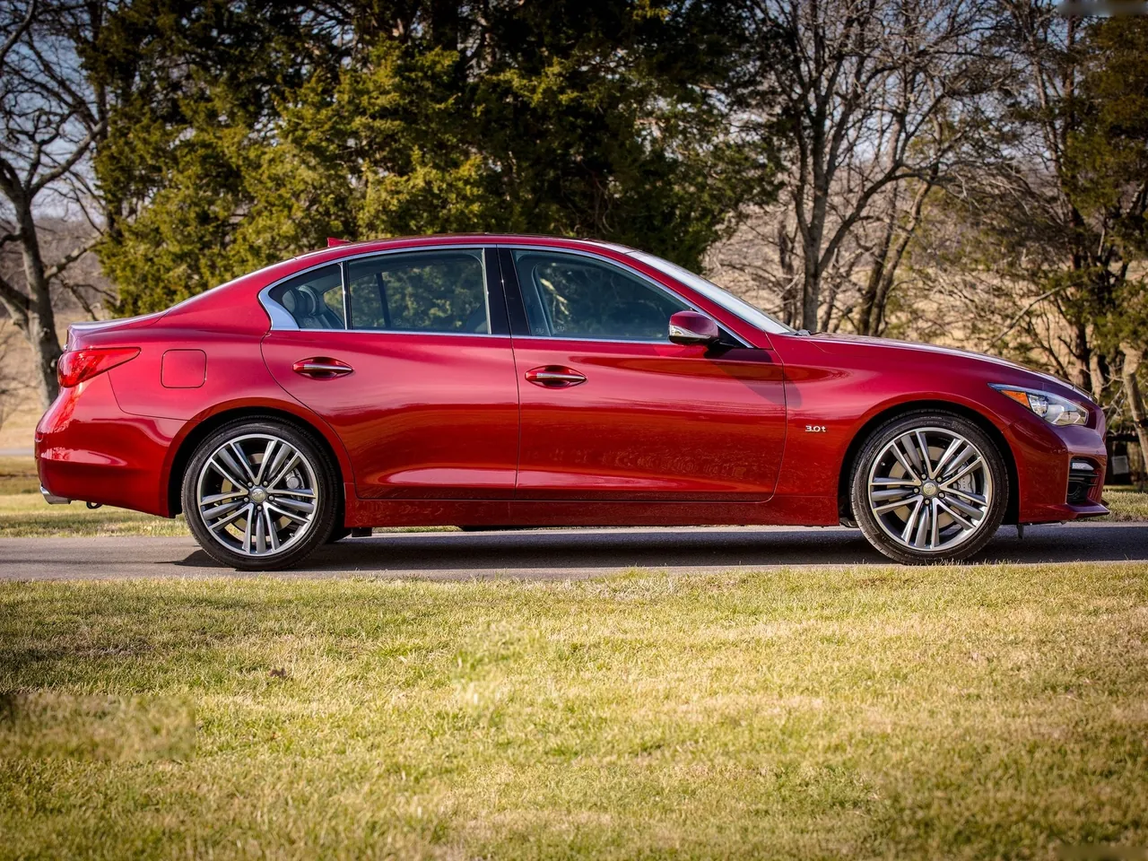 Infiniti Q50 (2016) – boční profil