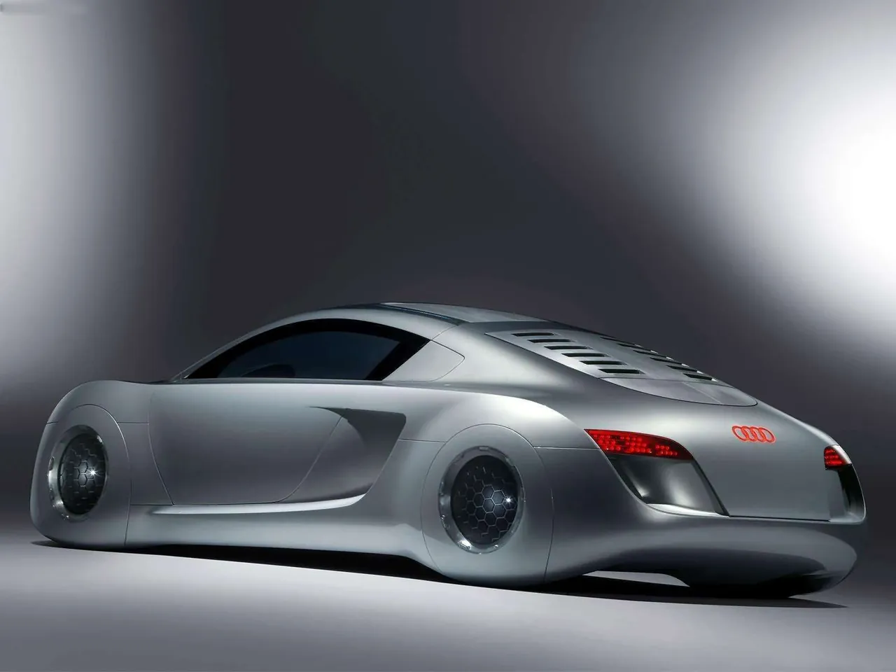 Audi RSQ Concept (2004) – zadní tříčtvrteční pohled