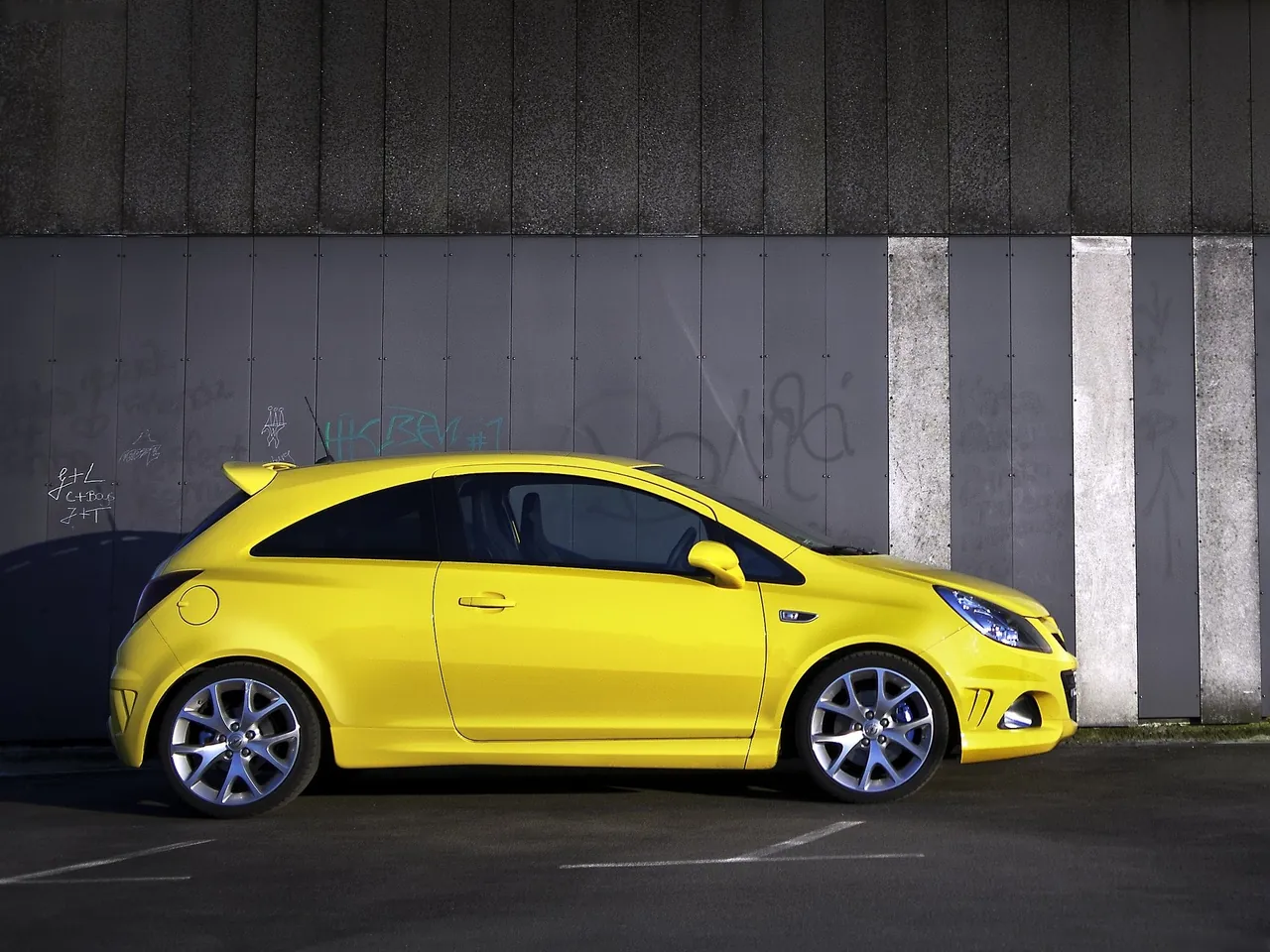 Opel Corsa OPC (2010) – boční profil
