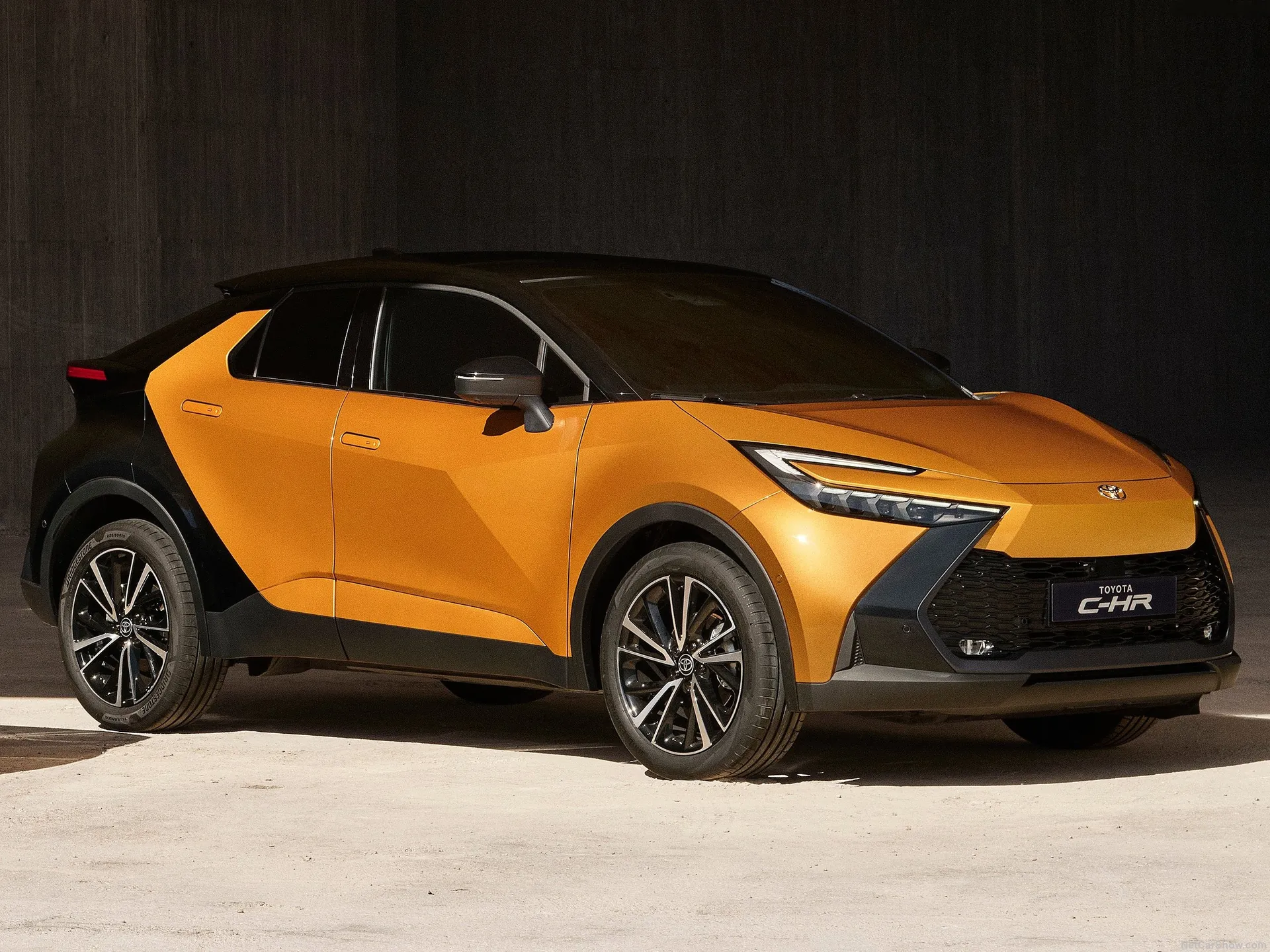 Toyota C-HR (2024)