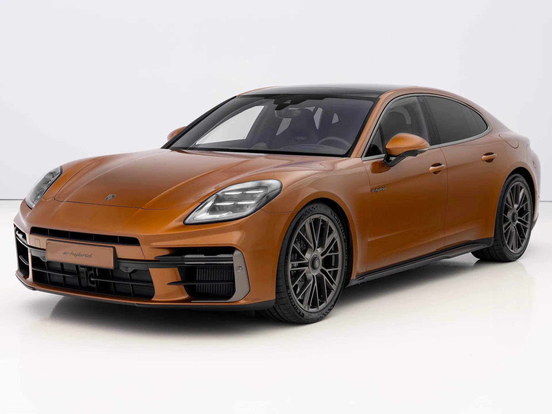 Porsche Panamera Turbo E-Hybrid (2024)