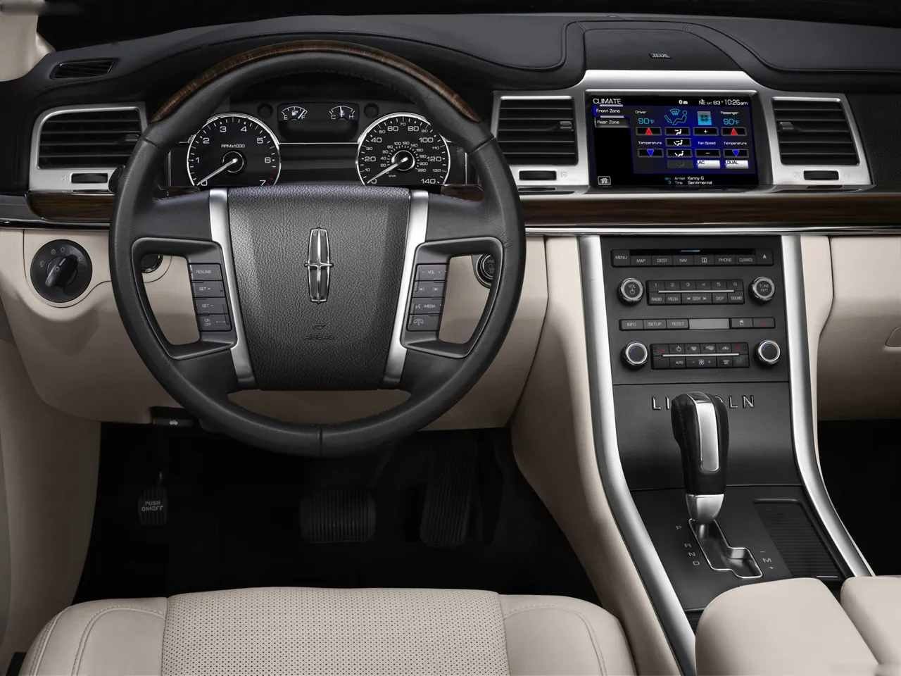 Lincoln MKS (2009) – interiér
