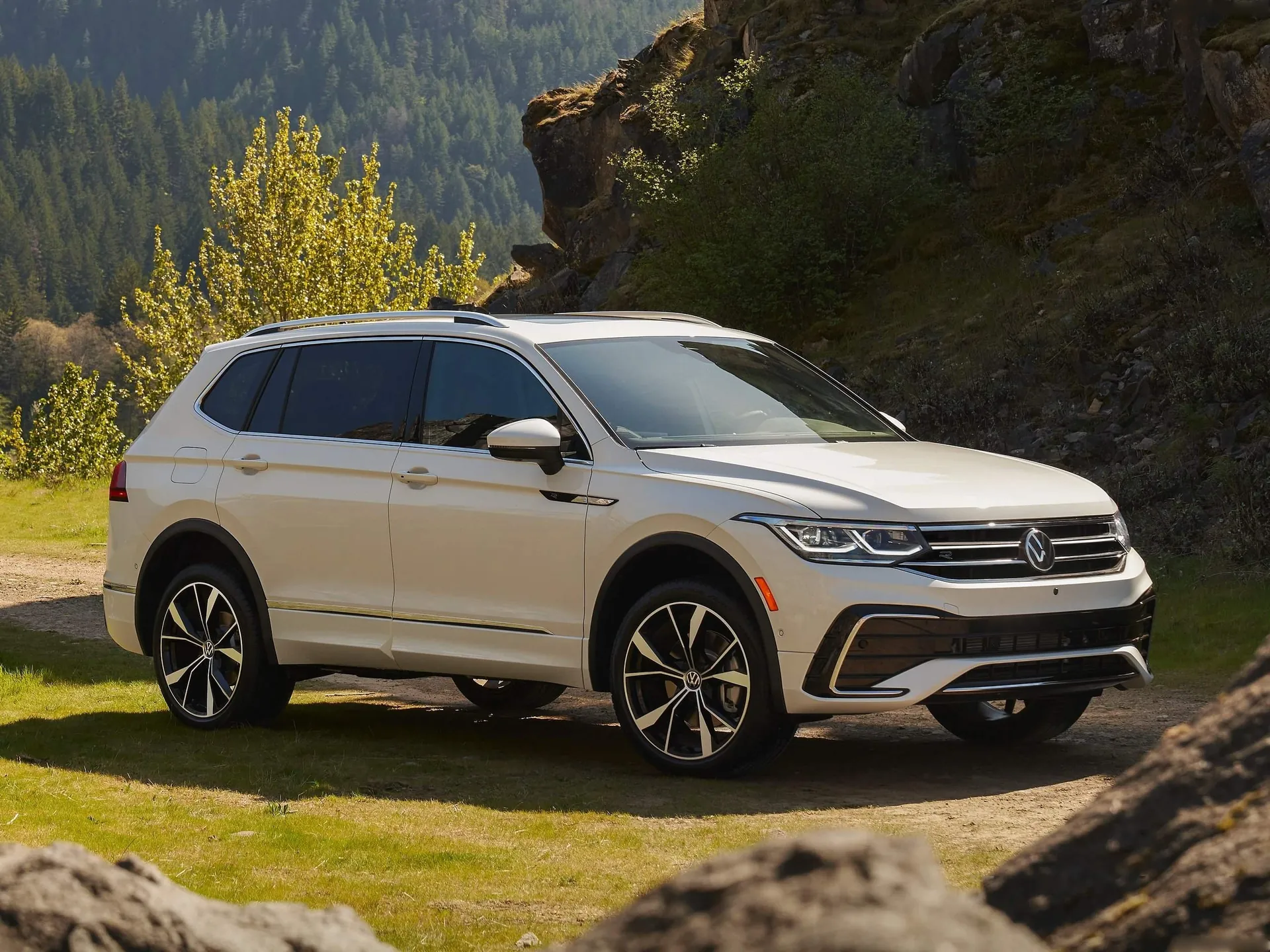 Volkswagen Tiguan [US] (2022)