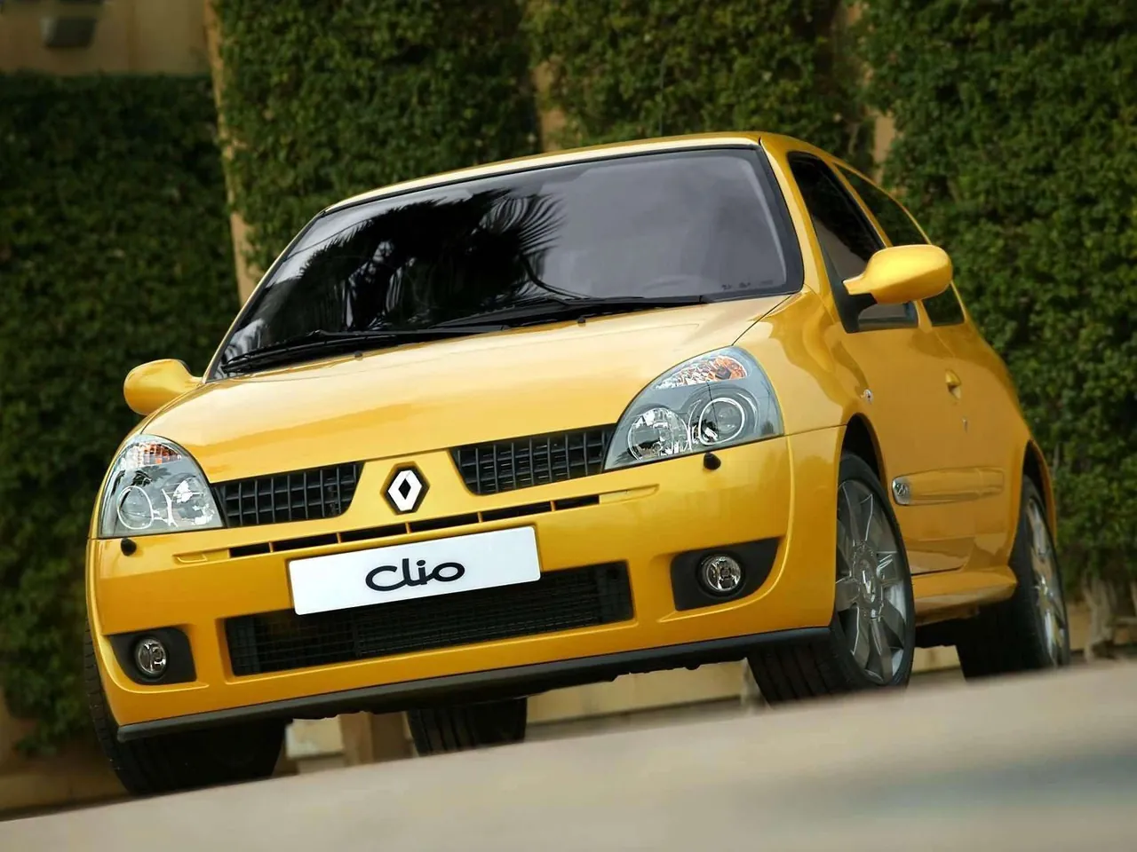 Renault Clio Renault Sport 2.0 16V (2004)