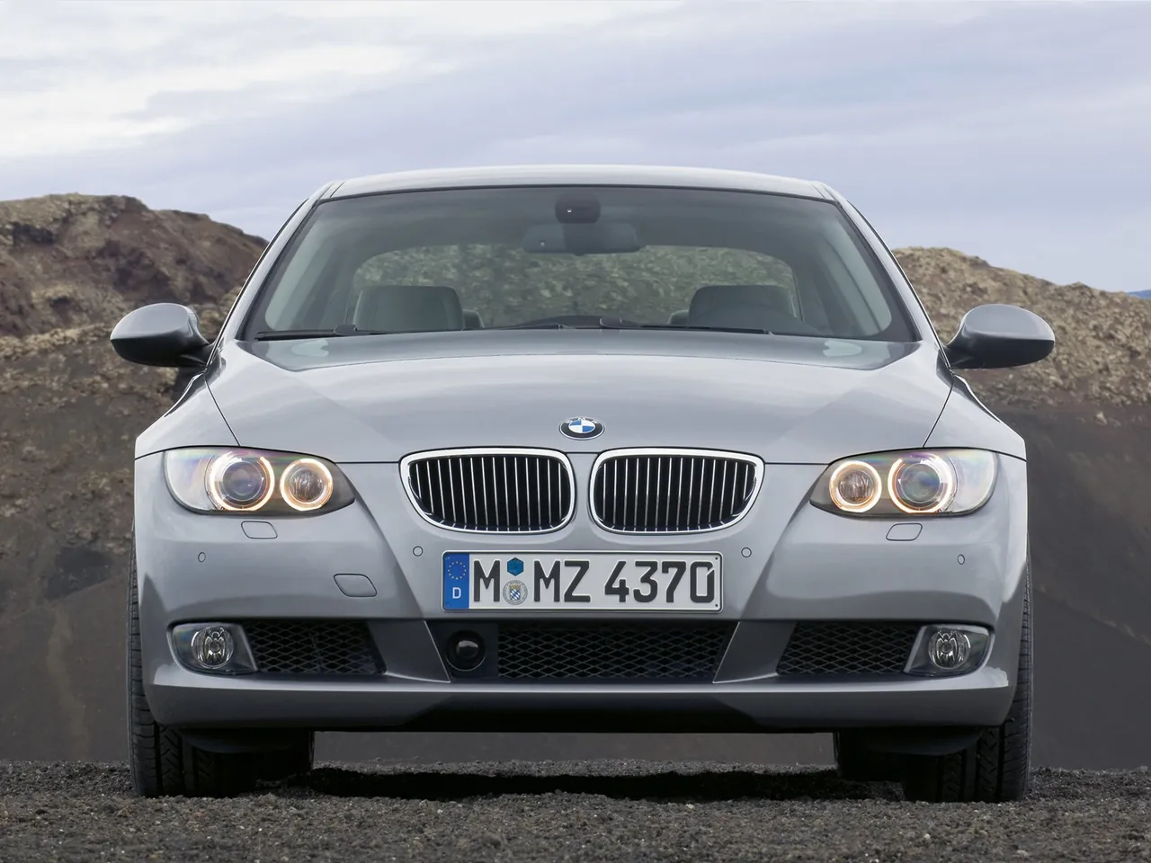 BMW 335i Coupe (2007) – zepředu