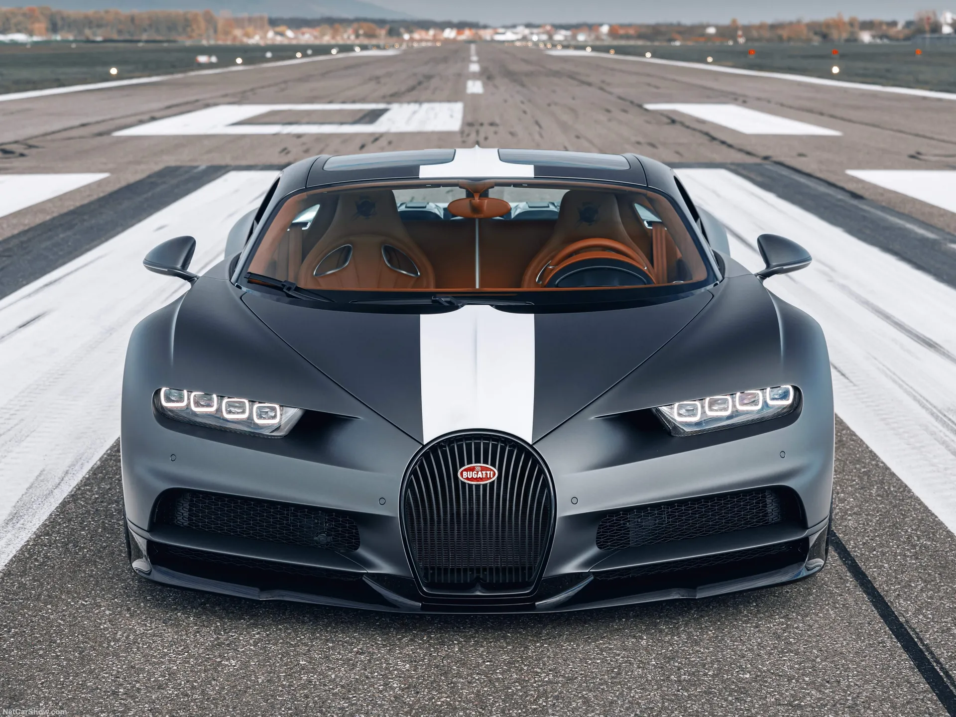 Bugatti Chiron Sport Les Legendes du Ciel (2021) - Front