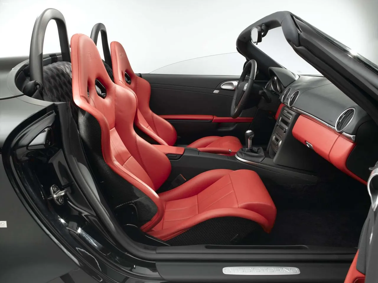 StudioTorino RKspyder (2005) – interiér