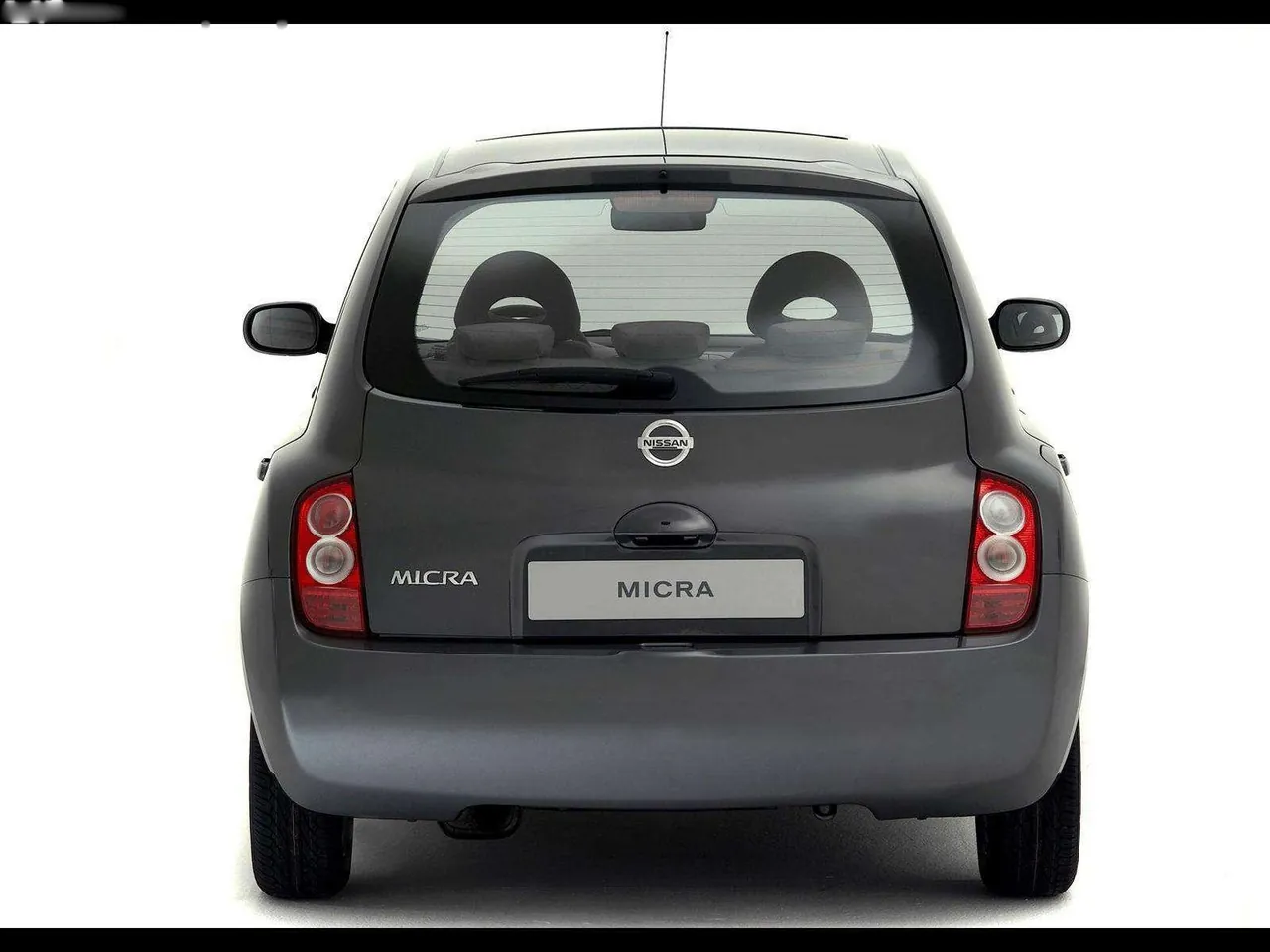 Nissan Micra (2002) – zezadu