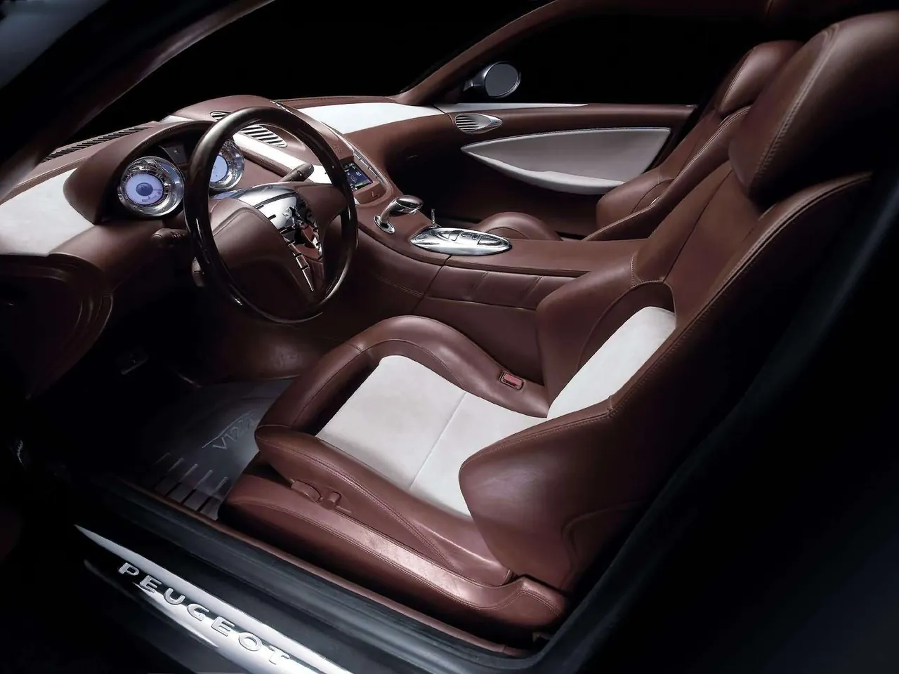 Peugeot 907 Concept (2004) – interiér