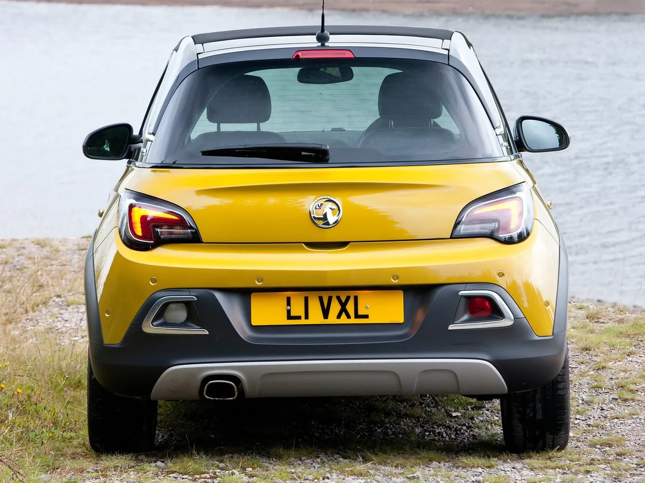 Vauxhall Adam Rocks Air (2015) – zezadu