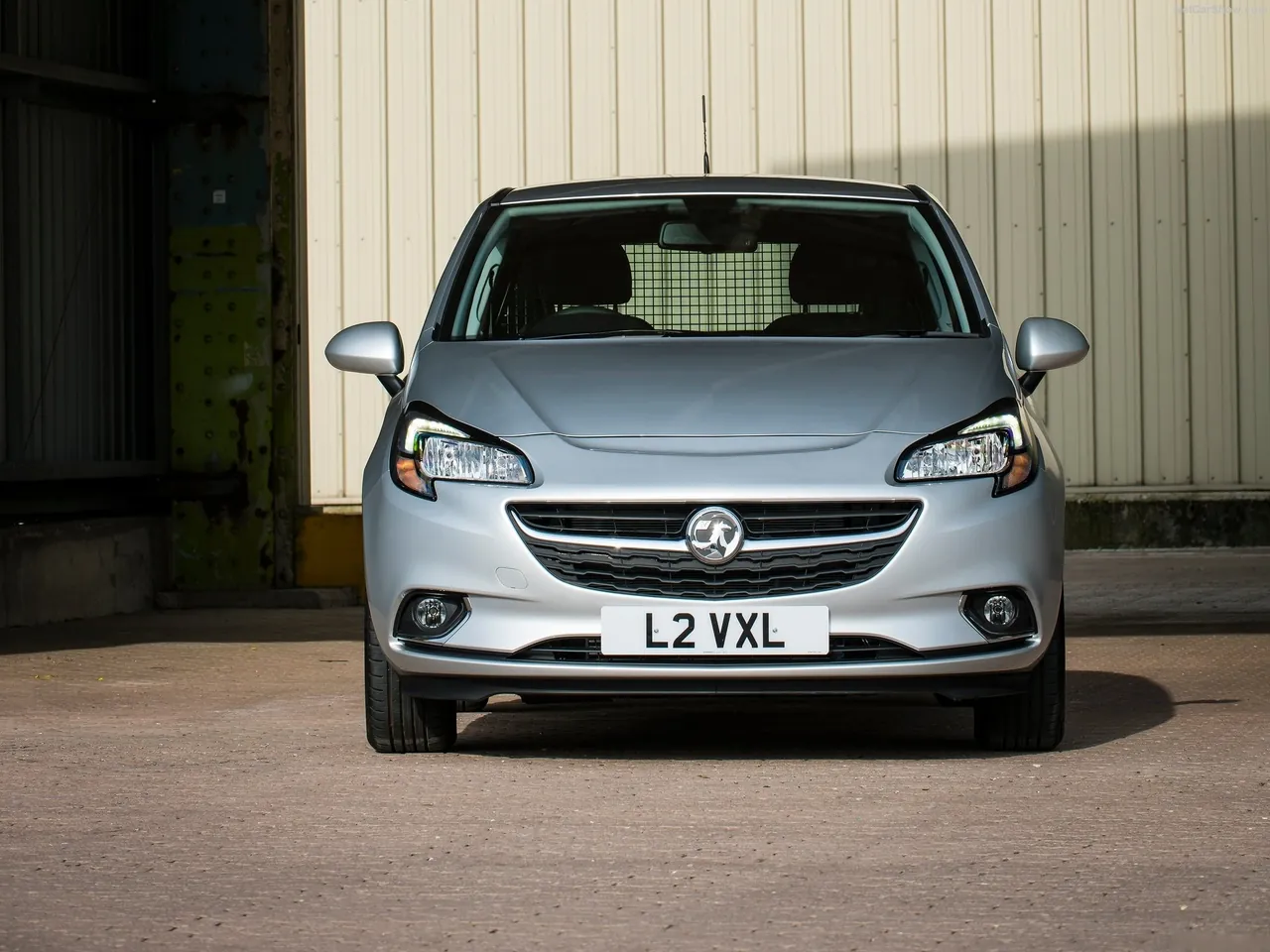 Vauxhall CorsaVan (2015) – zepředu