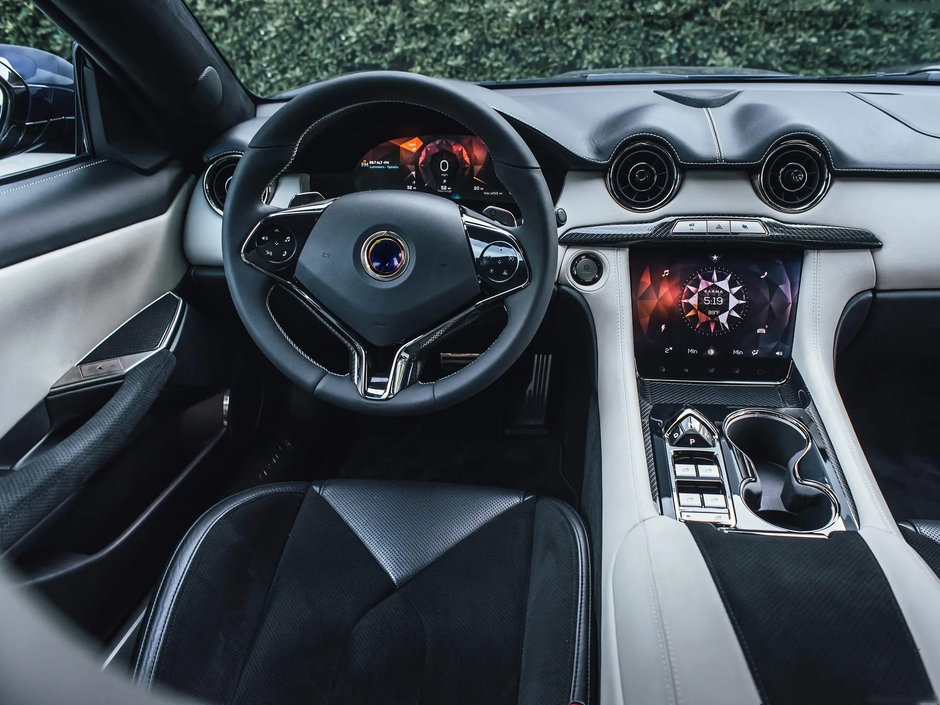 Karma Revero GT (2020) – interiér
