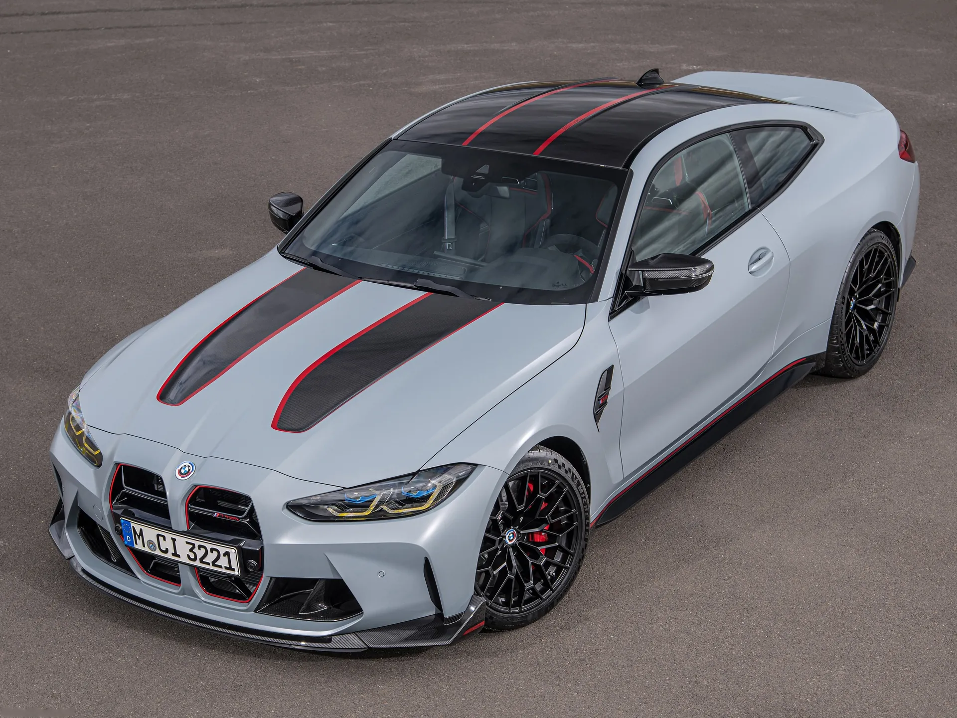 BMW M4 CSL (2023)