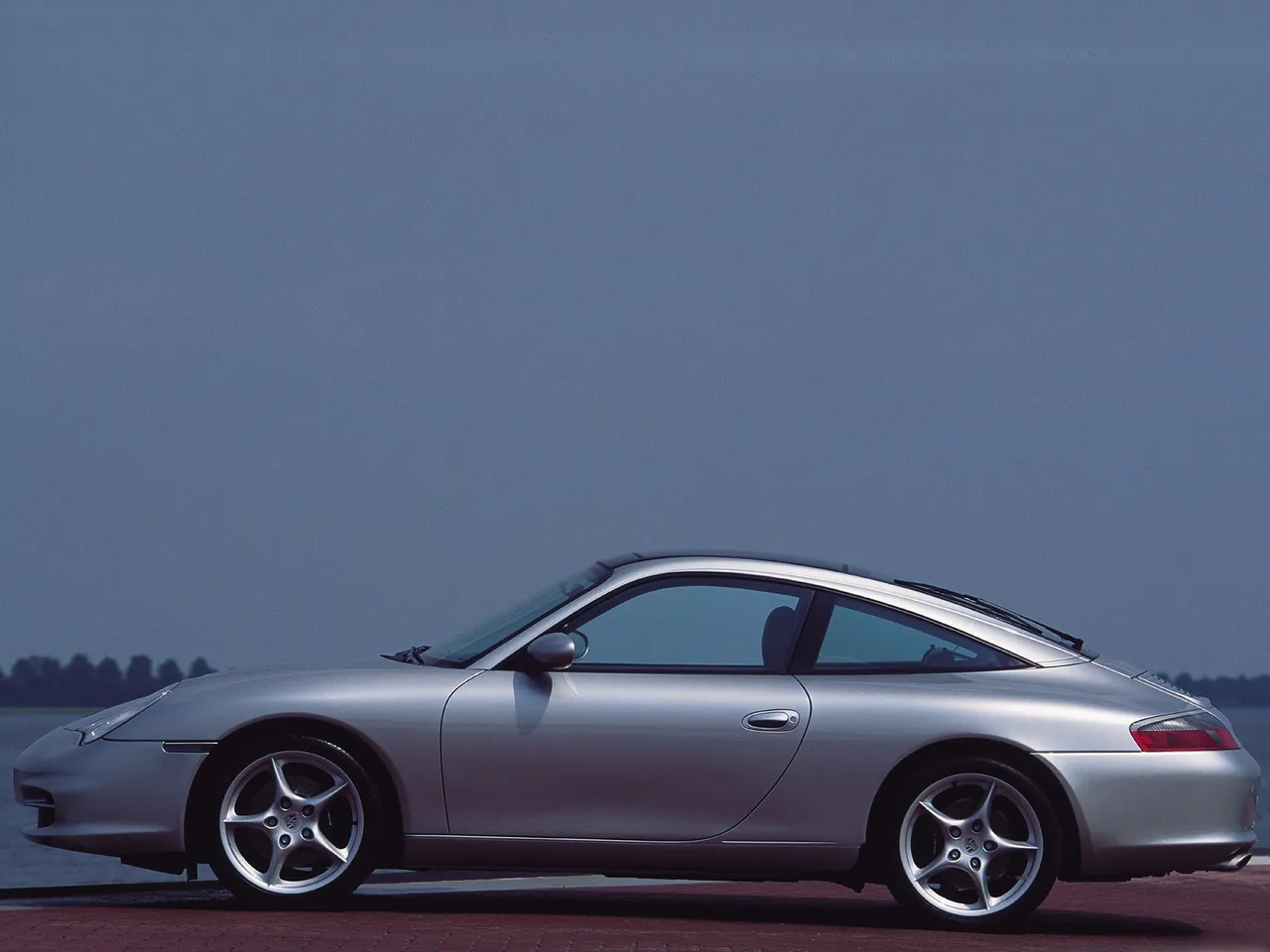 Porsche 911 Targa (2002) - Side Profile