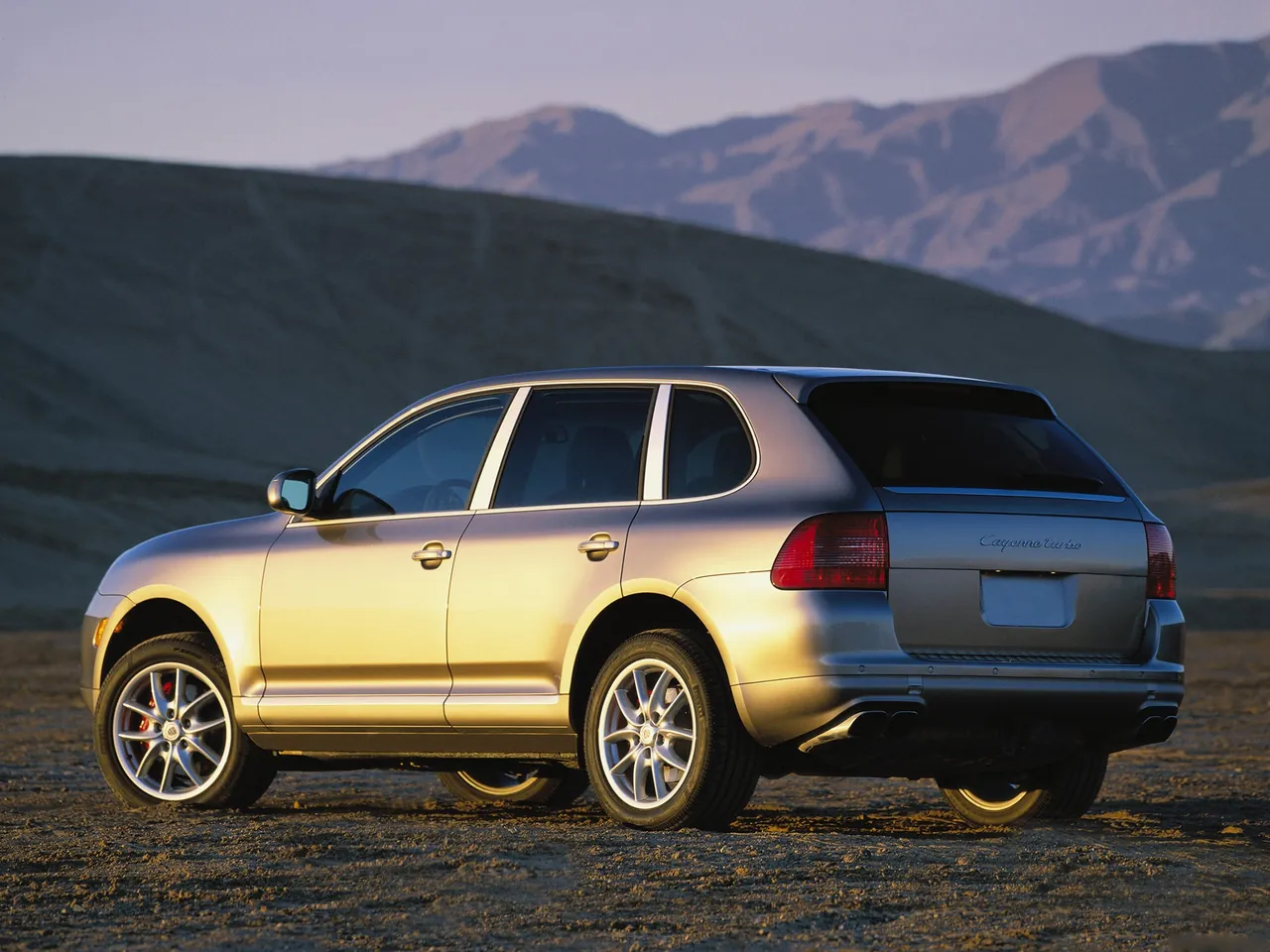 Porsche Cayenne Turbo (2004) - Rear Three-Quarter